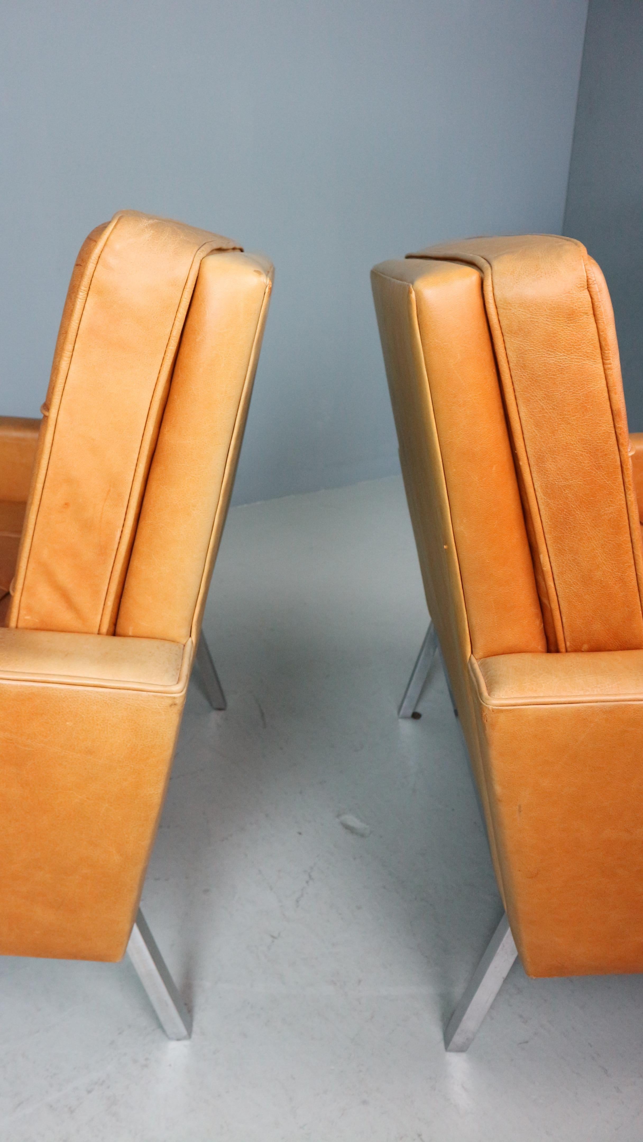 Ensemble de deux chaises longues Florence Knoll en cuir cognac, modèle 65a en vente 4