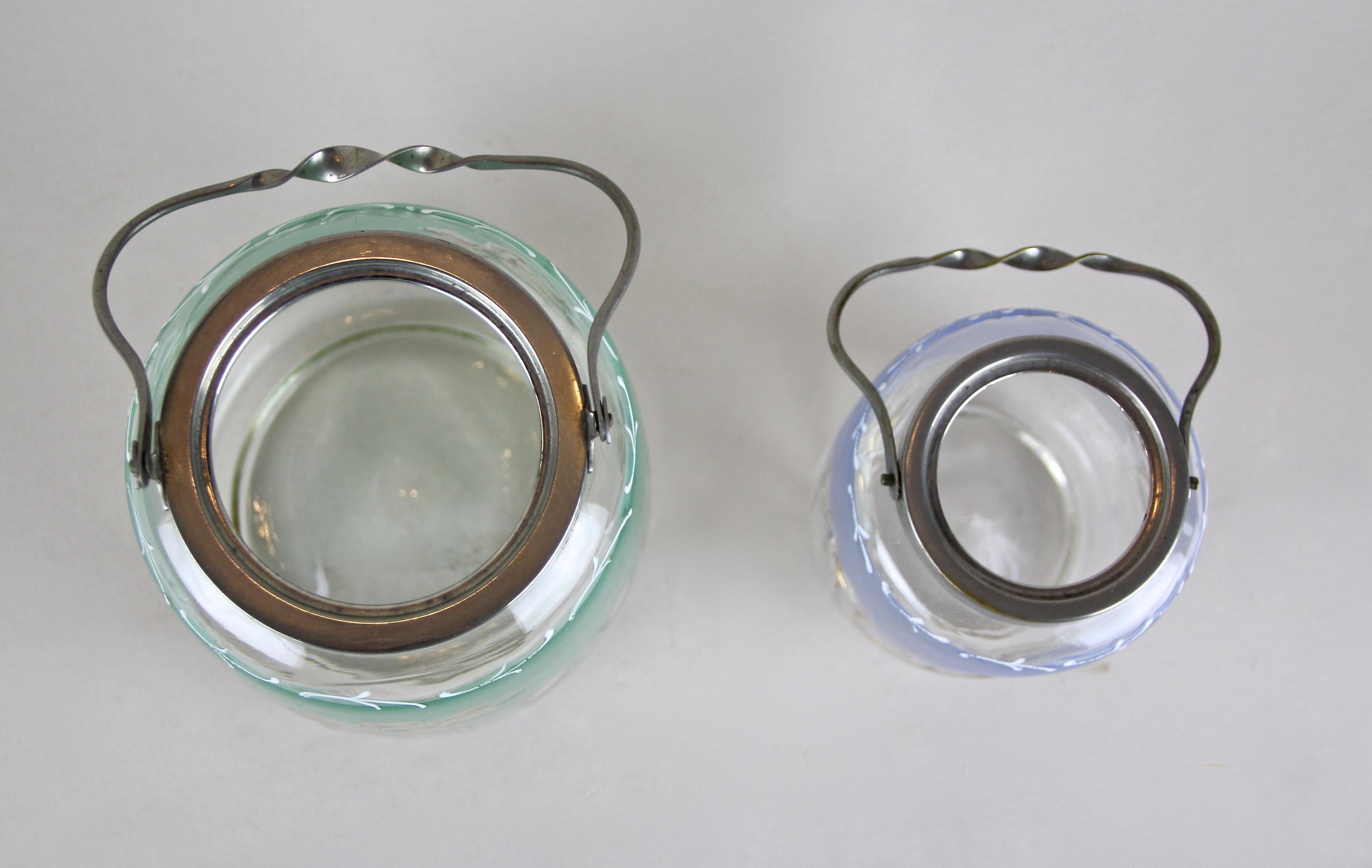 Set of Two Colored Glass Jars/ Bonbonniere with Lid, Austria, circa 1920 4