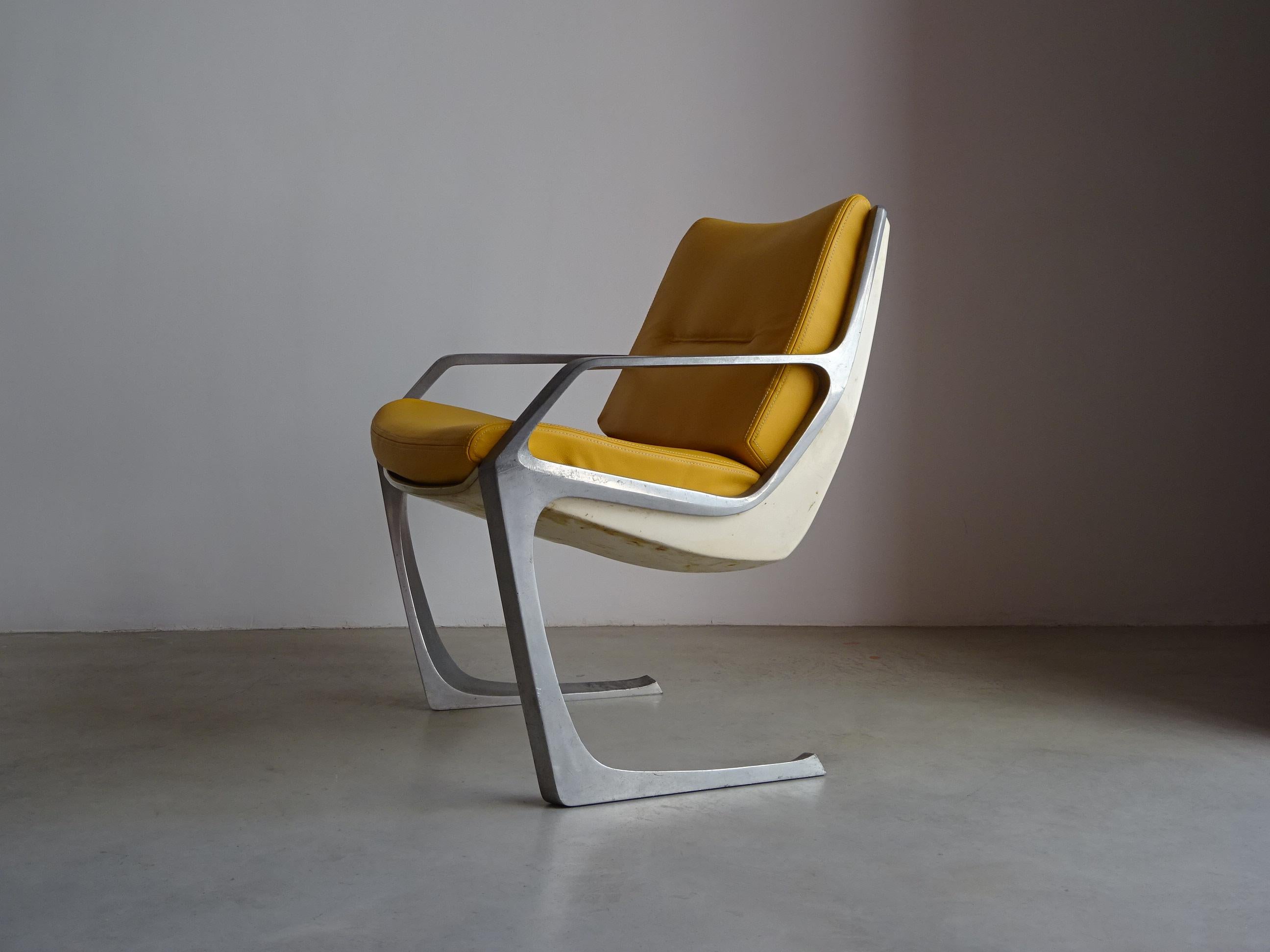 Aluminium Ensemble de deux fauteuils Commander, Jorge Zalszupin pour l'Atelier. Brésil, 1972. en vente