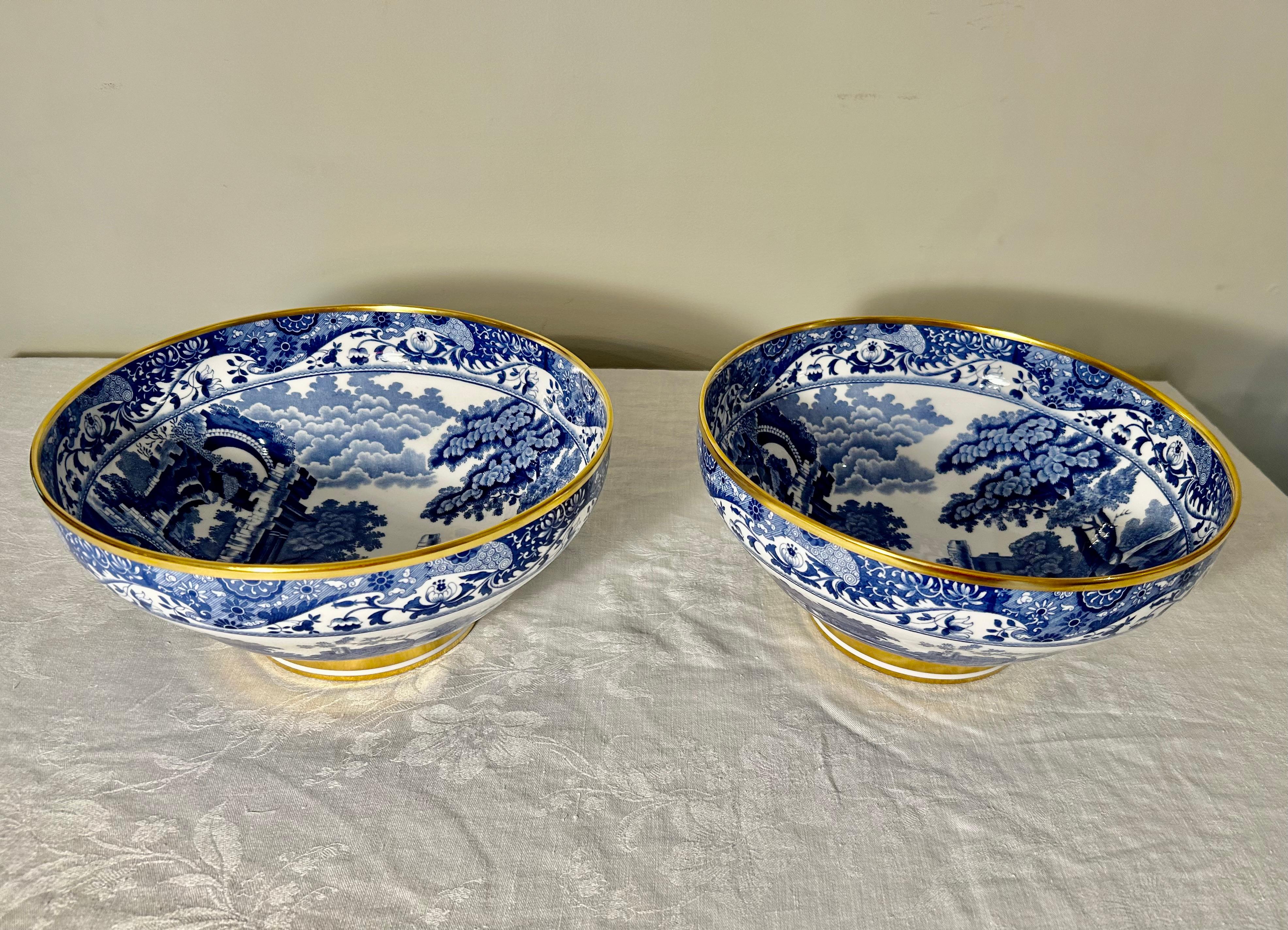 20th Century  Set of Copeland Spode Bowls, Blue and White Italian Pattern For Sale