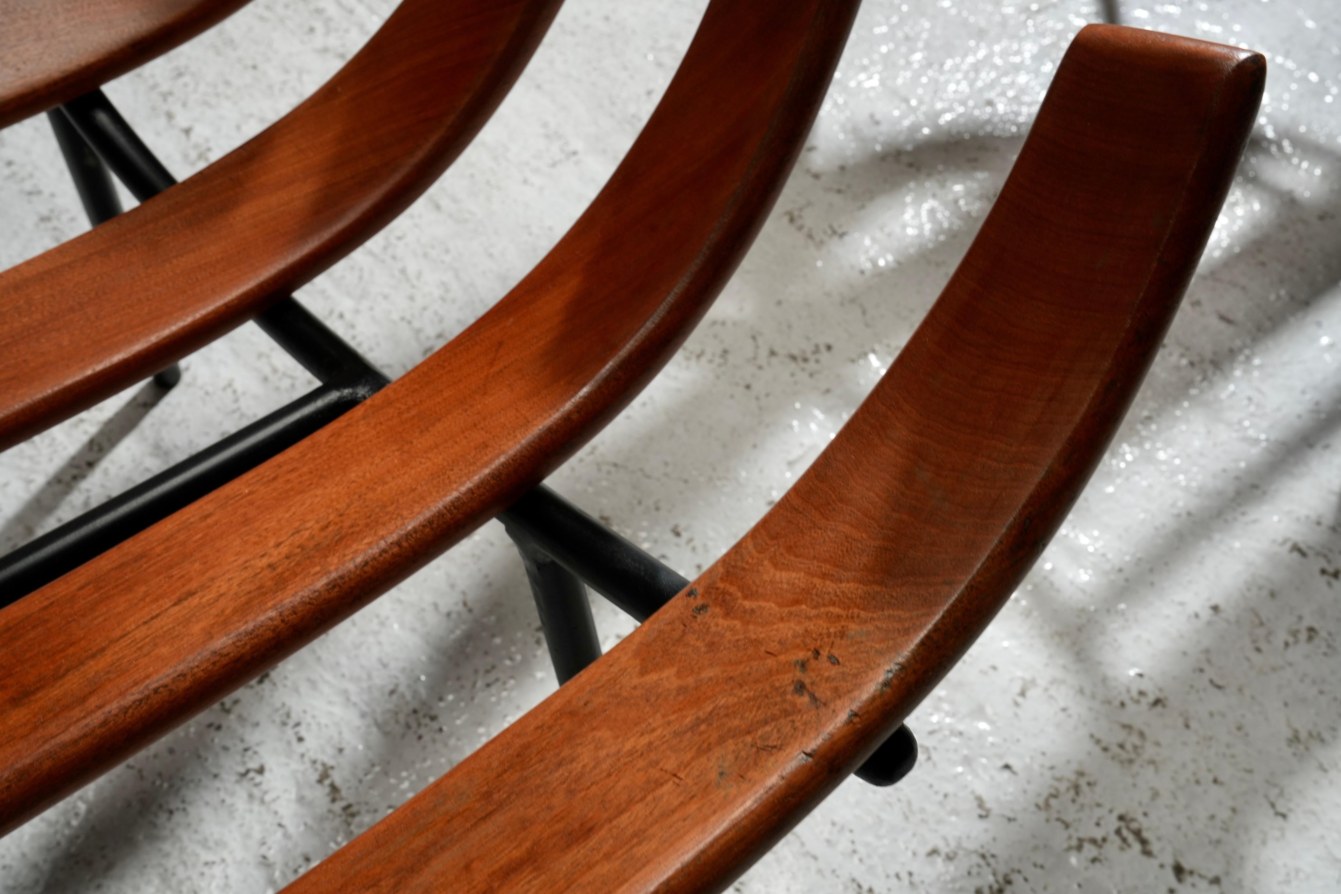 Ensemble de deux chaises longues Costela de M. Eisler et C. Hauner, Brésil, années 1950 en vente 3