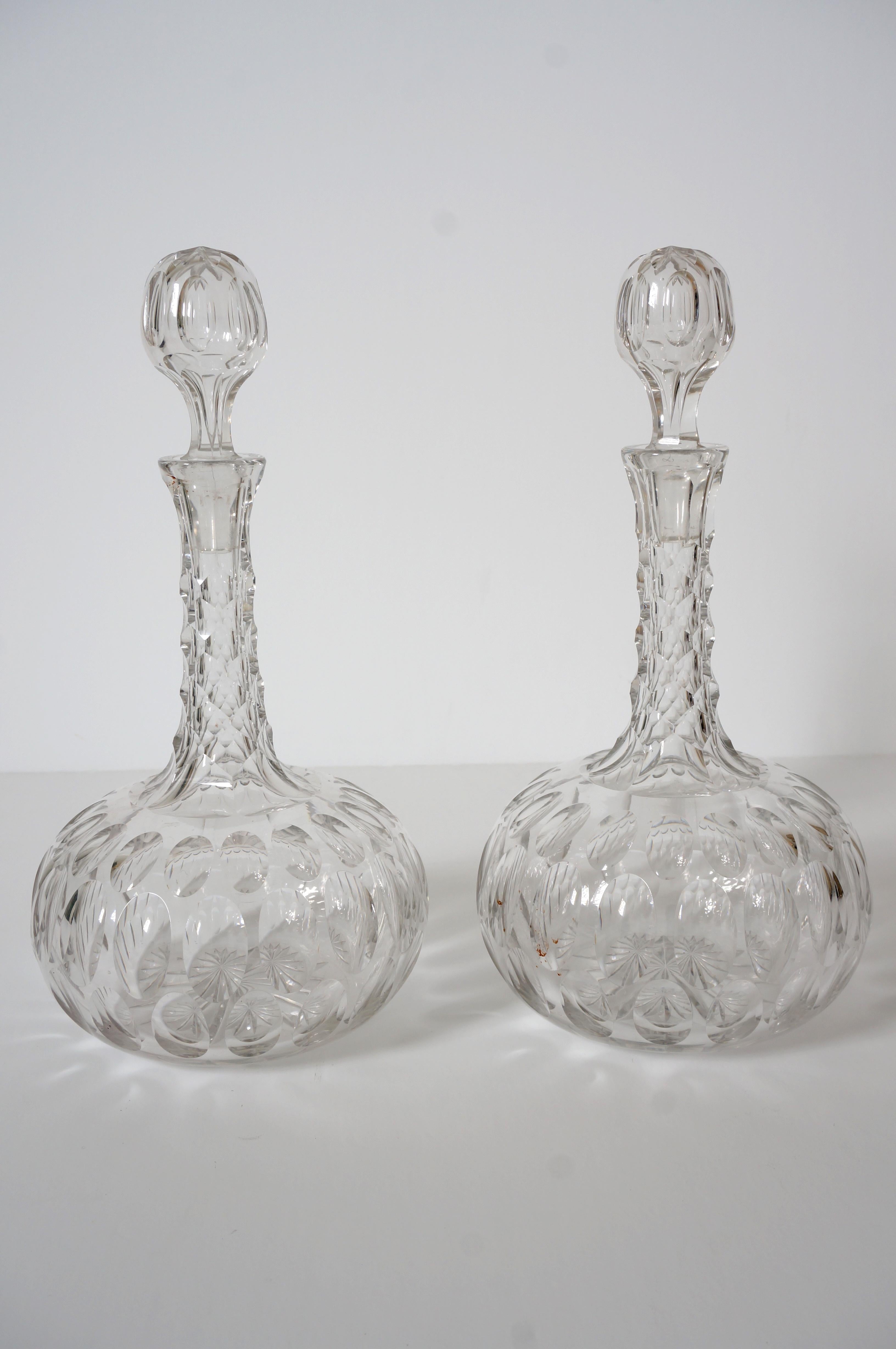 Set of Two Cut Crystal English Regency Style Decanters In Good Condition For Sale In West Palm Beach, FL