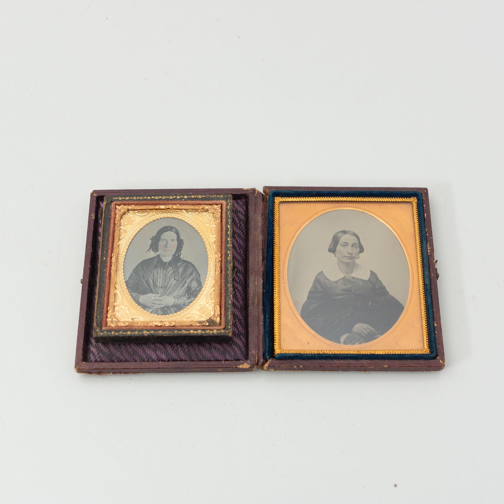 Metal Set of Two Daguerrotypes, circa 1850 For Sale