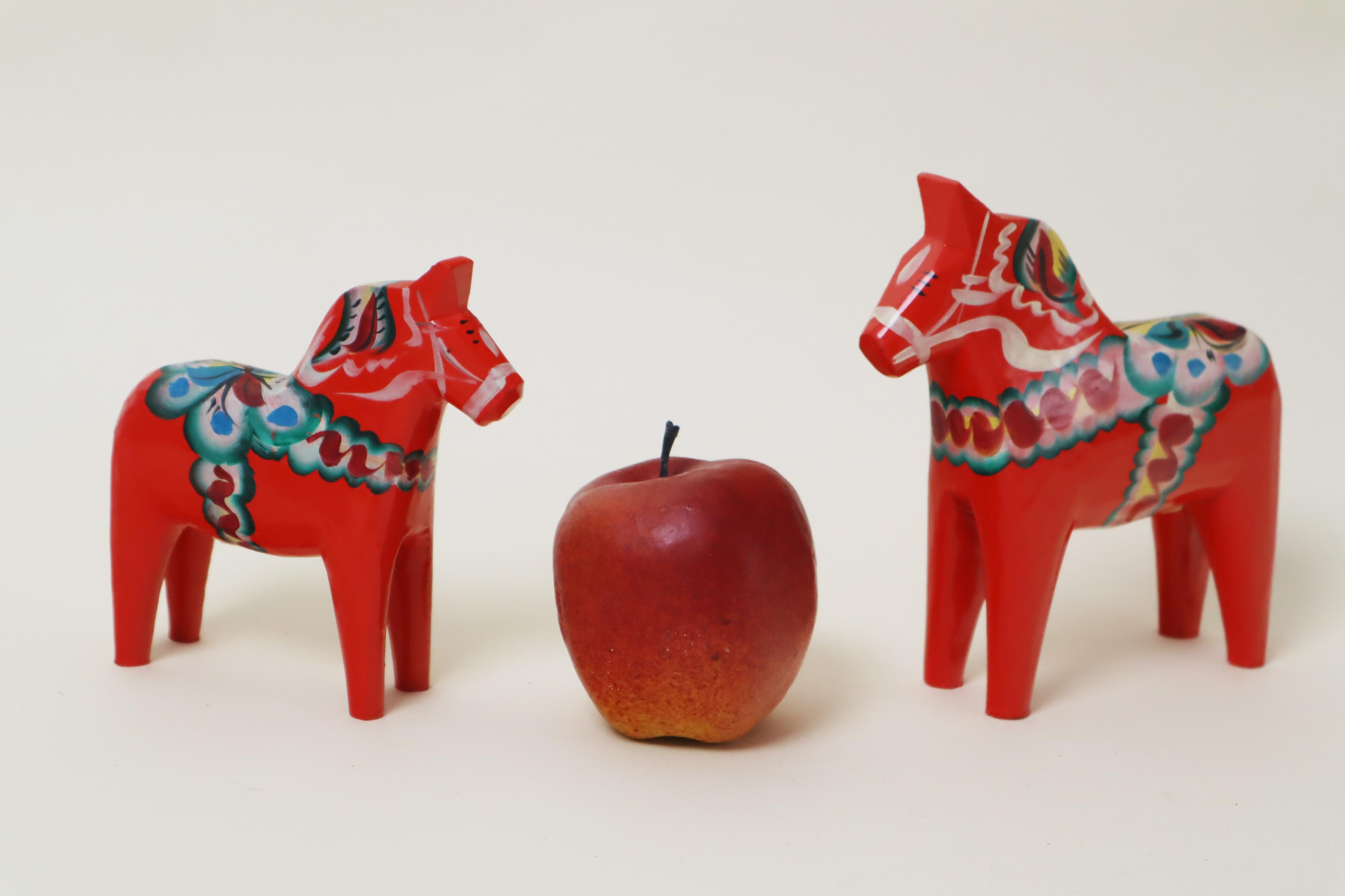 Fine XX secolo Set di due cavalli Dala dalla Svezia in vendita