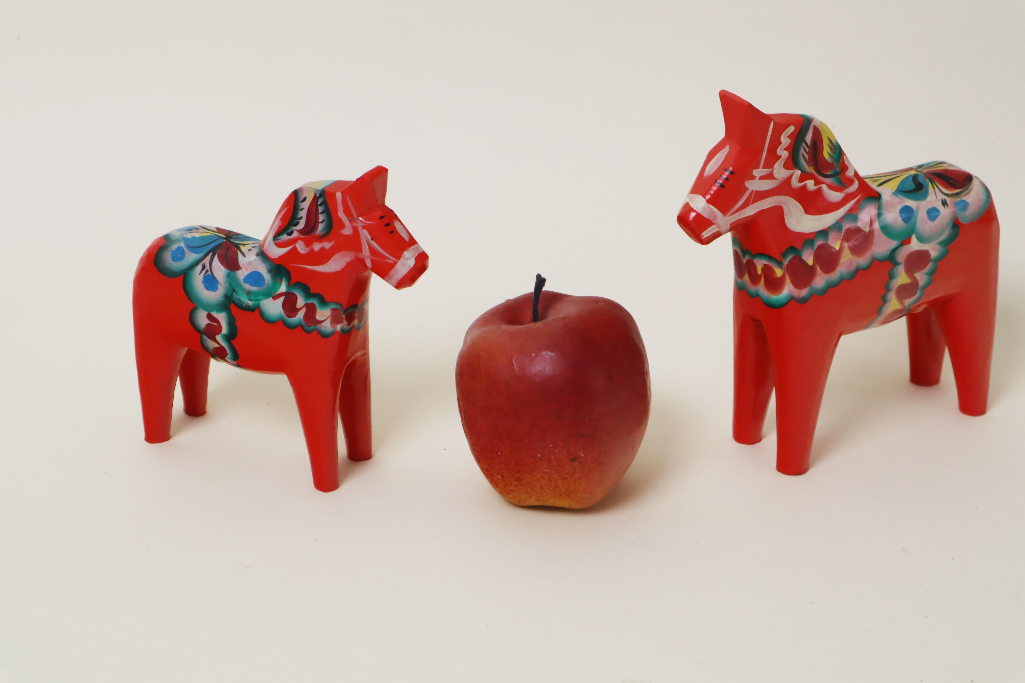 Legno Set di due cavalli Dala dalla Svezia in vendita