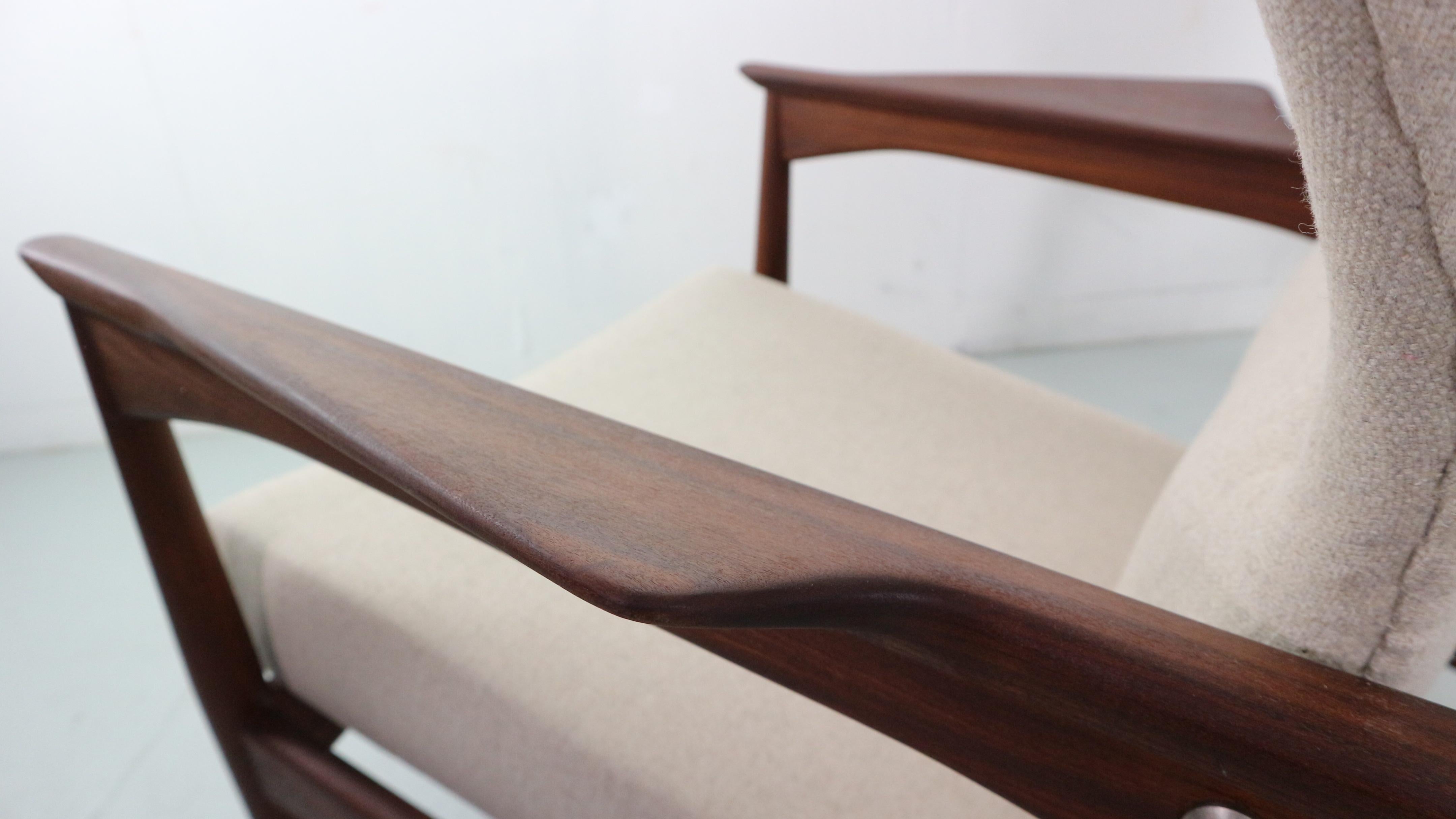 Set of Two Danish Adjustable Wingback Lounge Chairs in Teak by Ib Kofod Larsen For Sale 9