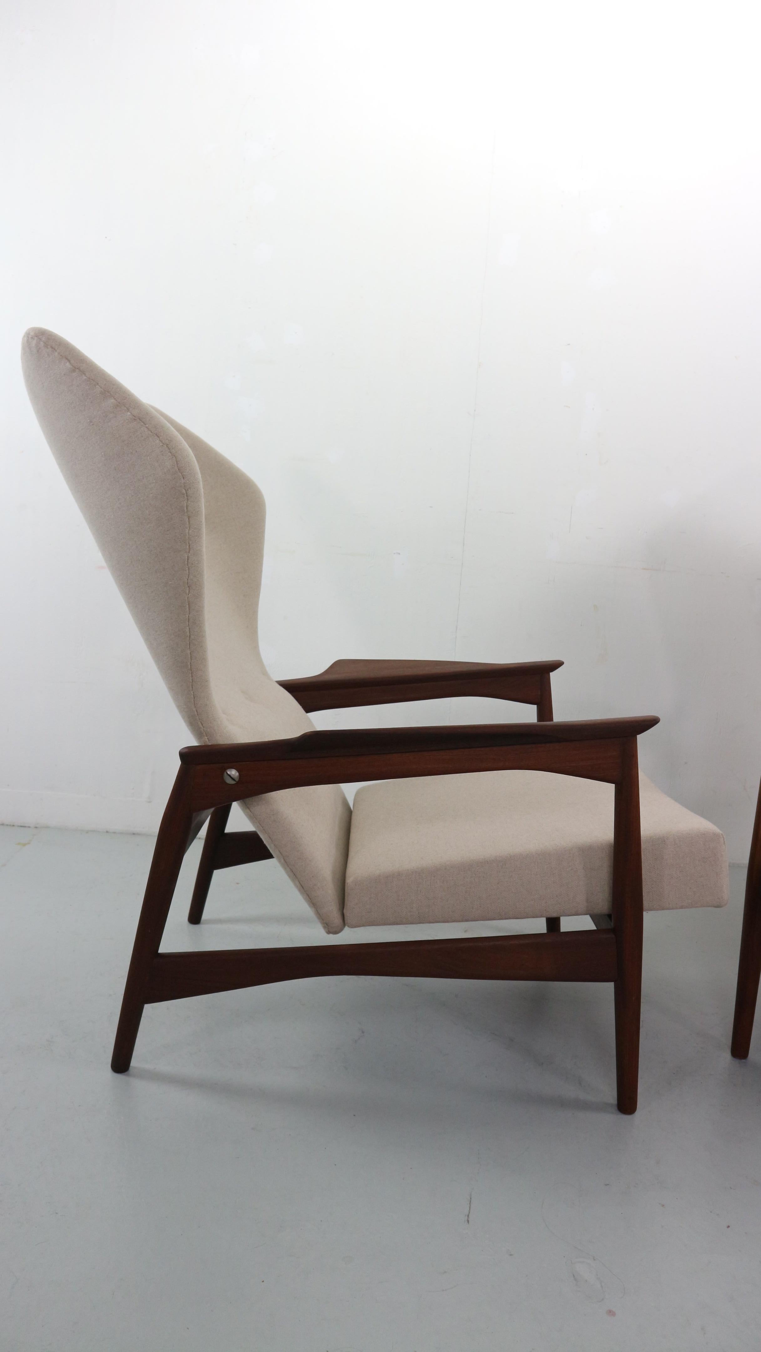 Wool Set of Two Danish Adjustable Wingback Lounge Chairs in Teak by Ib Kofod Larsen For Sale