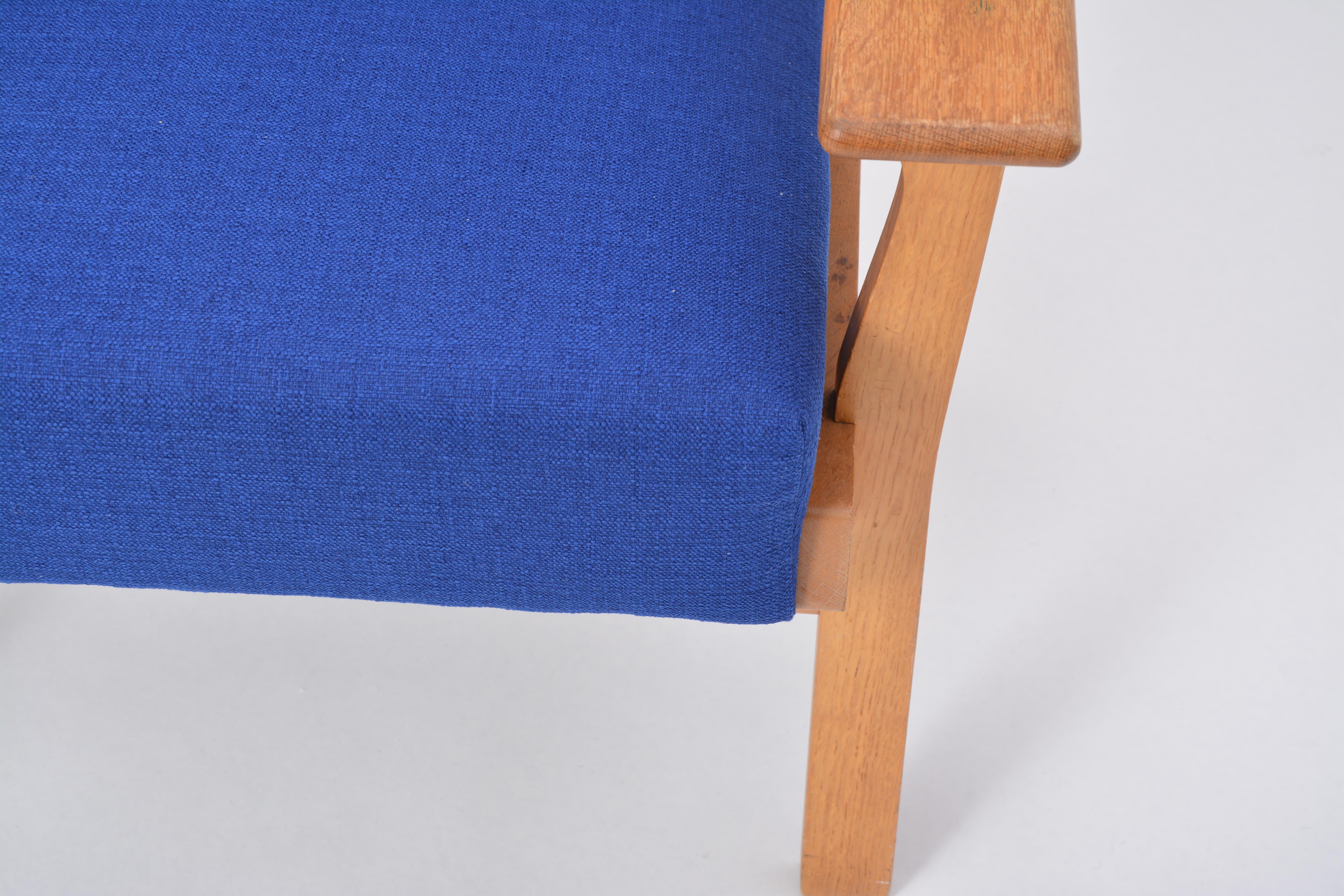 Ensemble de deux chaises danoises GE 181 de style mi-siècle moderne par Hans Wegner pour GETAMA en vente 6