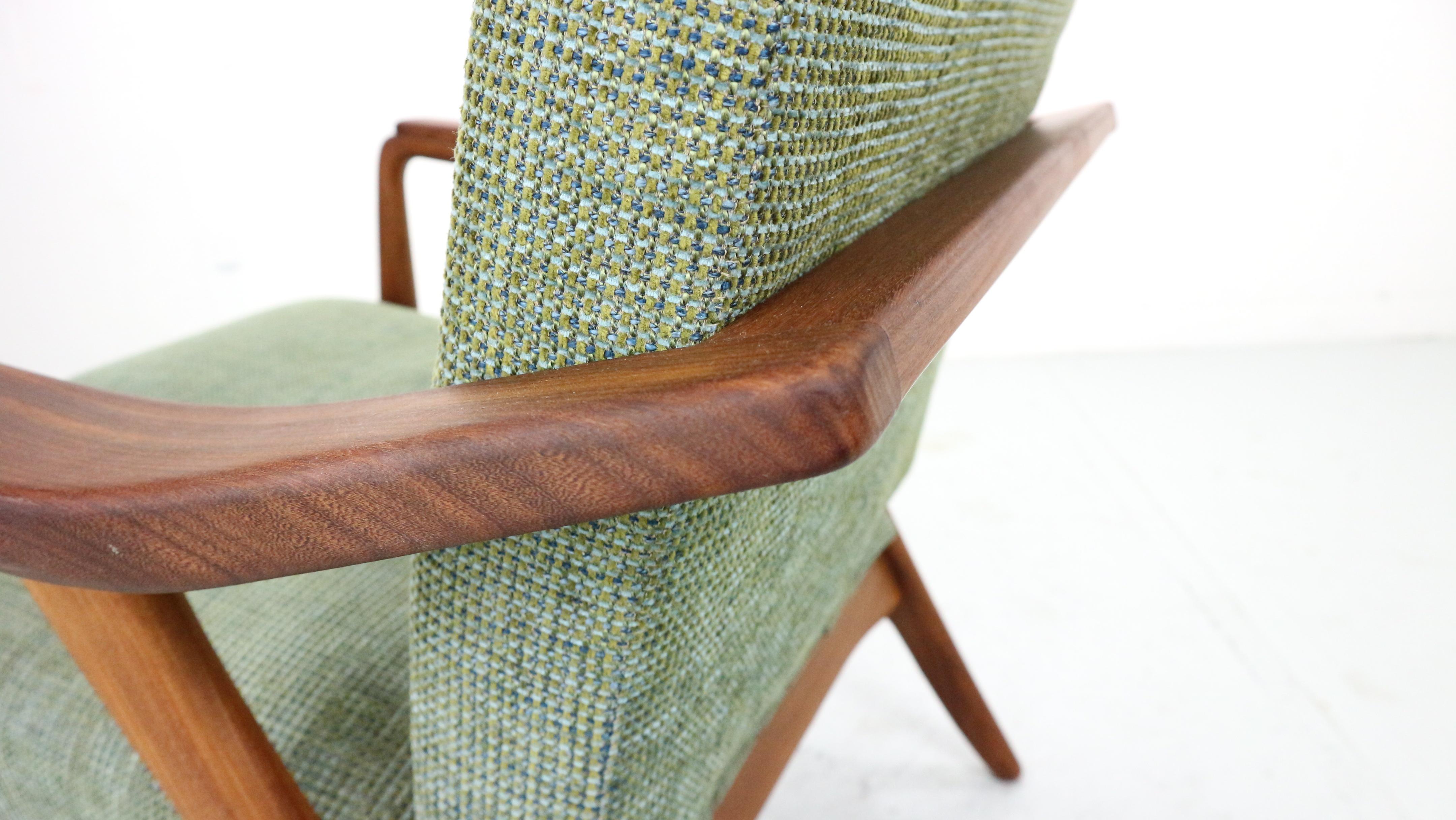 Set of two Danish vintage teak organic shaped Armchairs in green fabric, 1960's In Good Condition For Sale In The Hague, NL