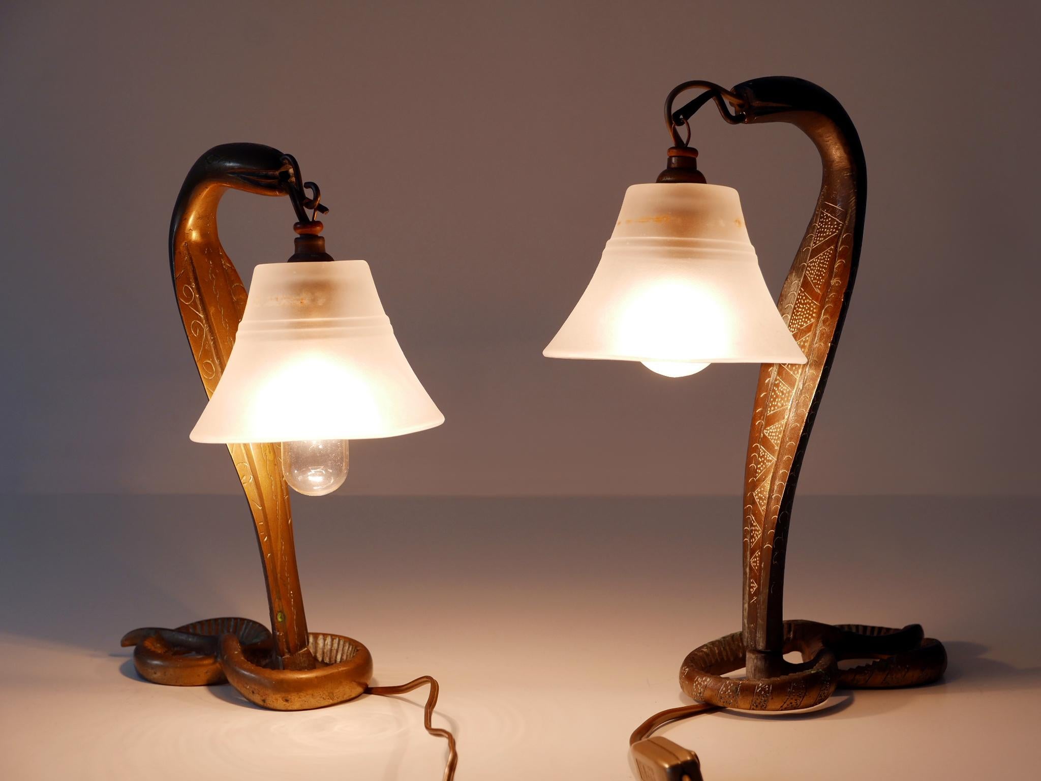 Brass Set of Two Decorative Art Nouveau Bronze Cobra Table Lamps 1910s For Sale