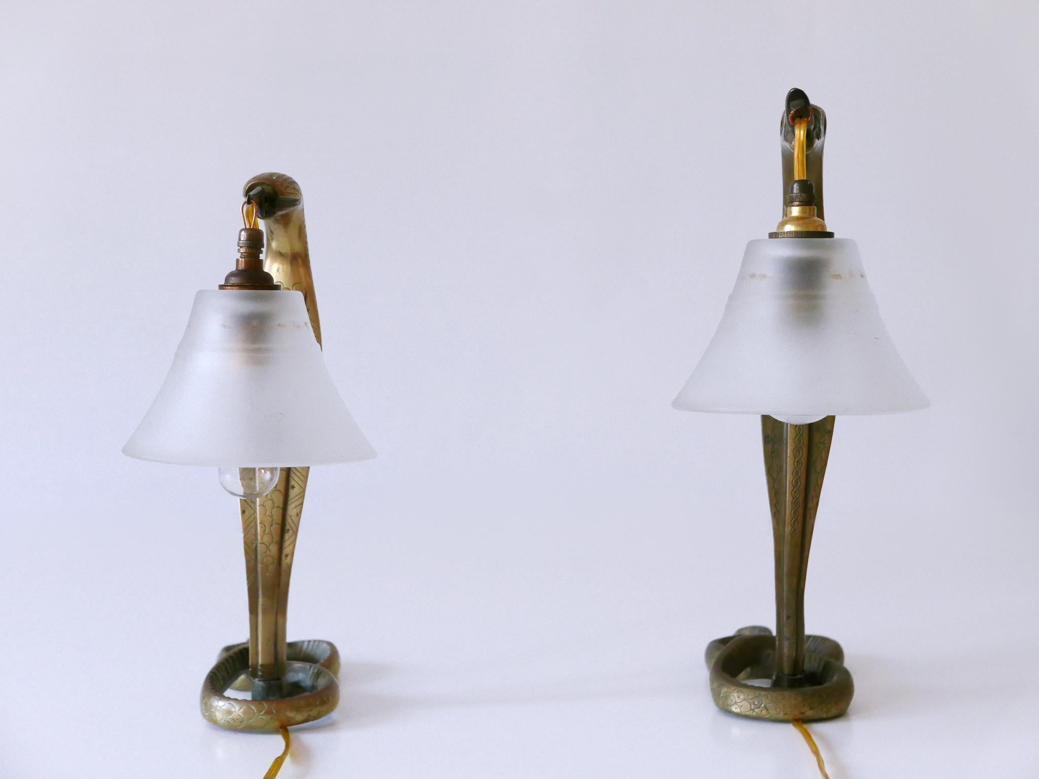 Set of Two Decorative Art Nouveau Bronze Cobra Table Lamps 1910s For Sale 2