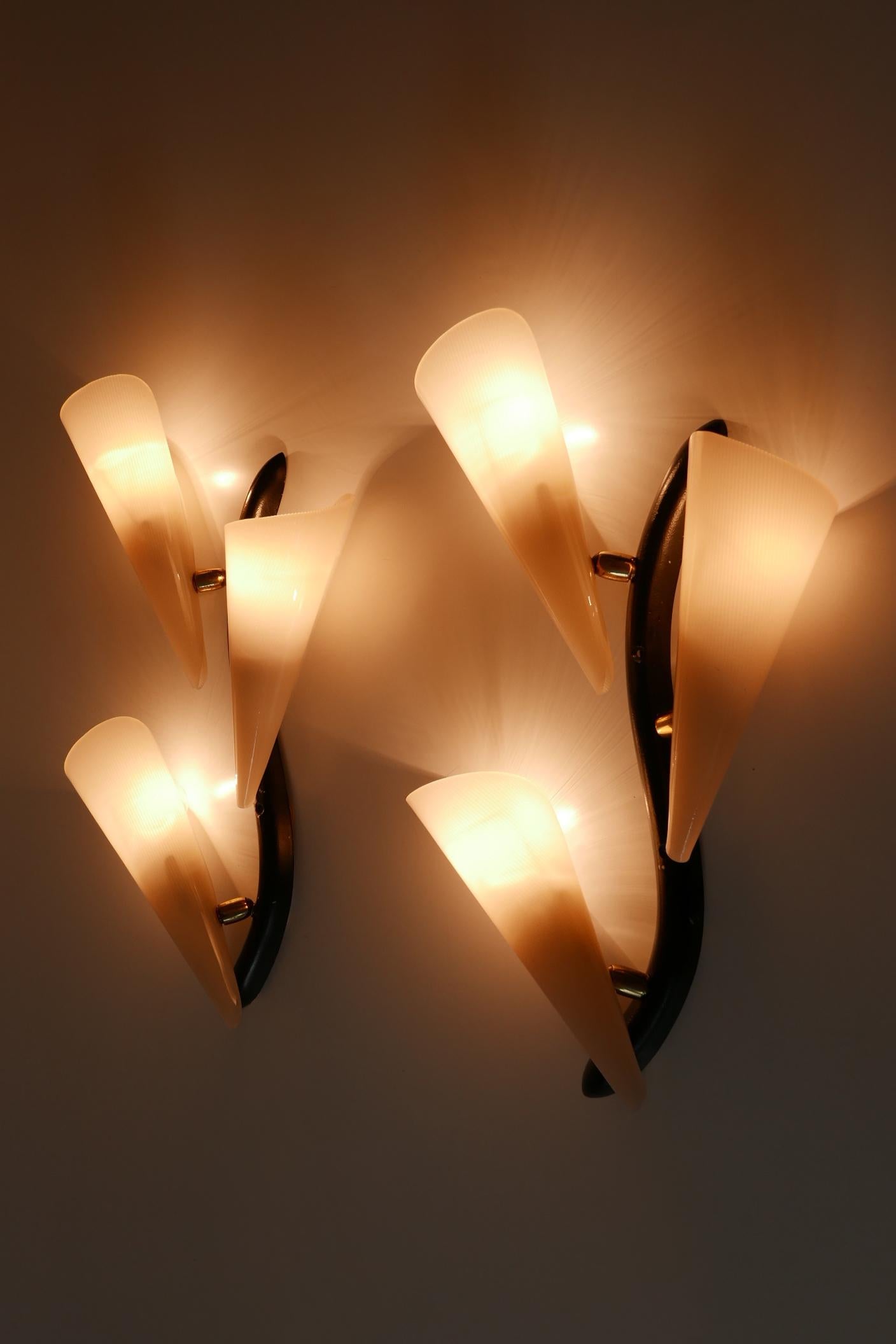 Set of Two Decorative Mid-Century Modern Sconces or Wall Lamps Germany 1950s For Sale 5