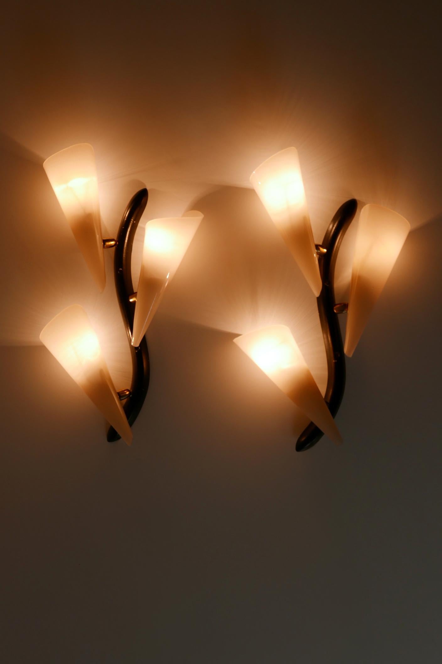 Lucite Set of Two Decorative Mid-Century Modern Sconces or Wall Lamps Germany 1950s For Sale