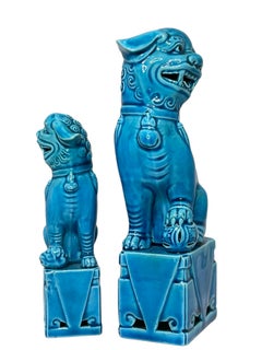 Set di due sculture decorative di cani Foo in ceramica blu turchese