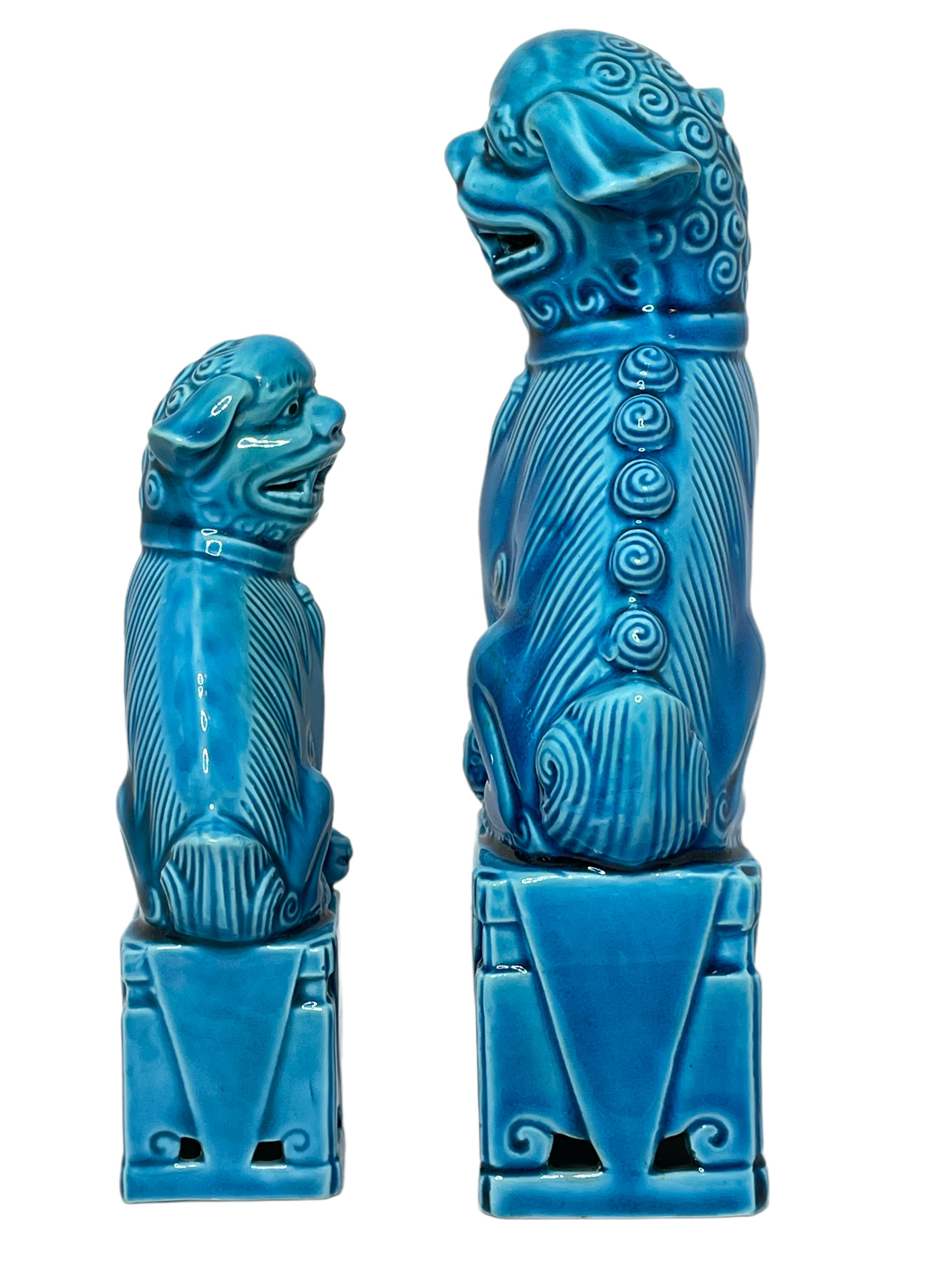 Hollywood Regency Set of Two Decorative Turquoise Blue Ceramic Foo Dogs Sculptures For Sale