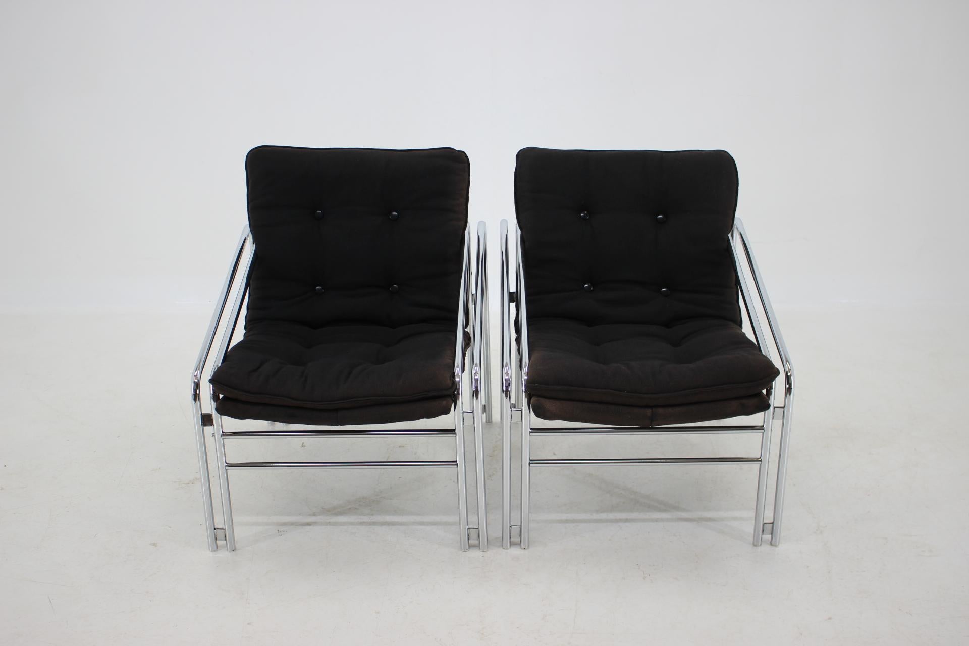 Set of Two Design Lounge Chairs, Germany In Good Condition For Sale In Praha, CZ
