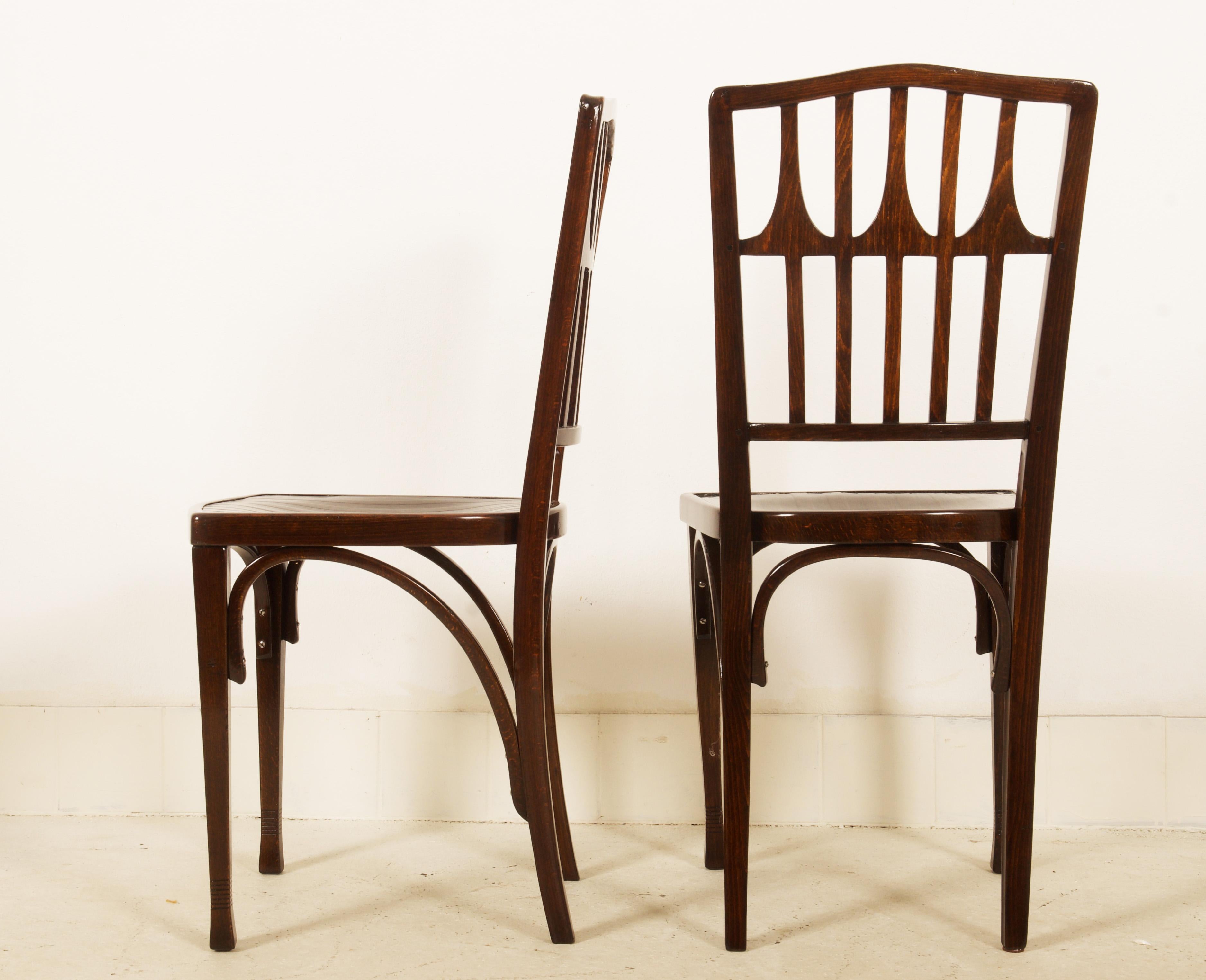 Ensemble de deux chaises de salle à manger par Koloman Moser fo J.J. Kohn Bon état - En vente à Vienna, AT