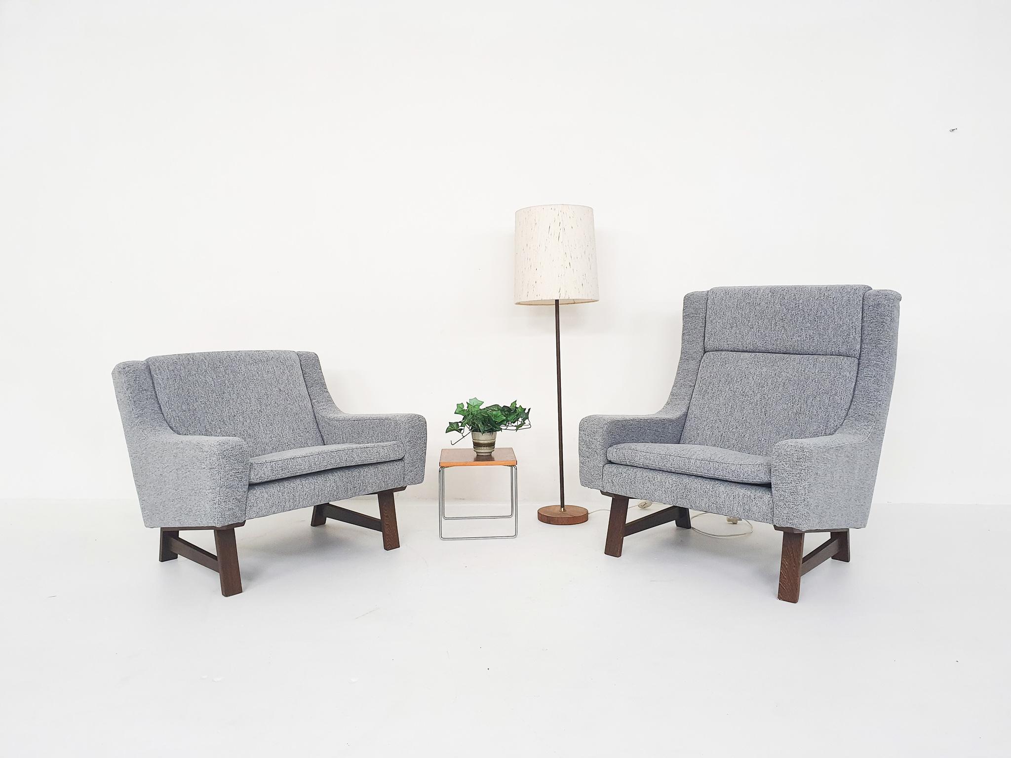 Néerlandais Ensemble de deux chaises longues de design néerlandais ou scandinave avec pieds en forme de wengé, années 1950 en vente