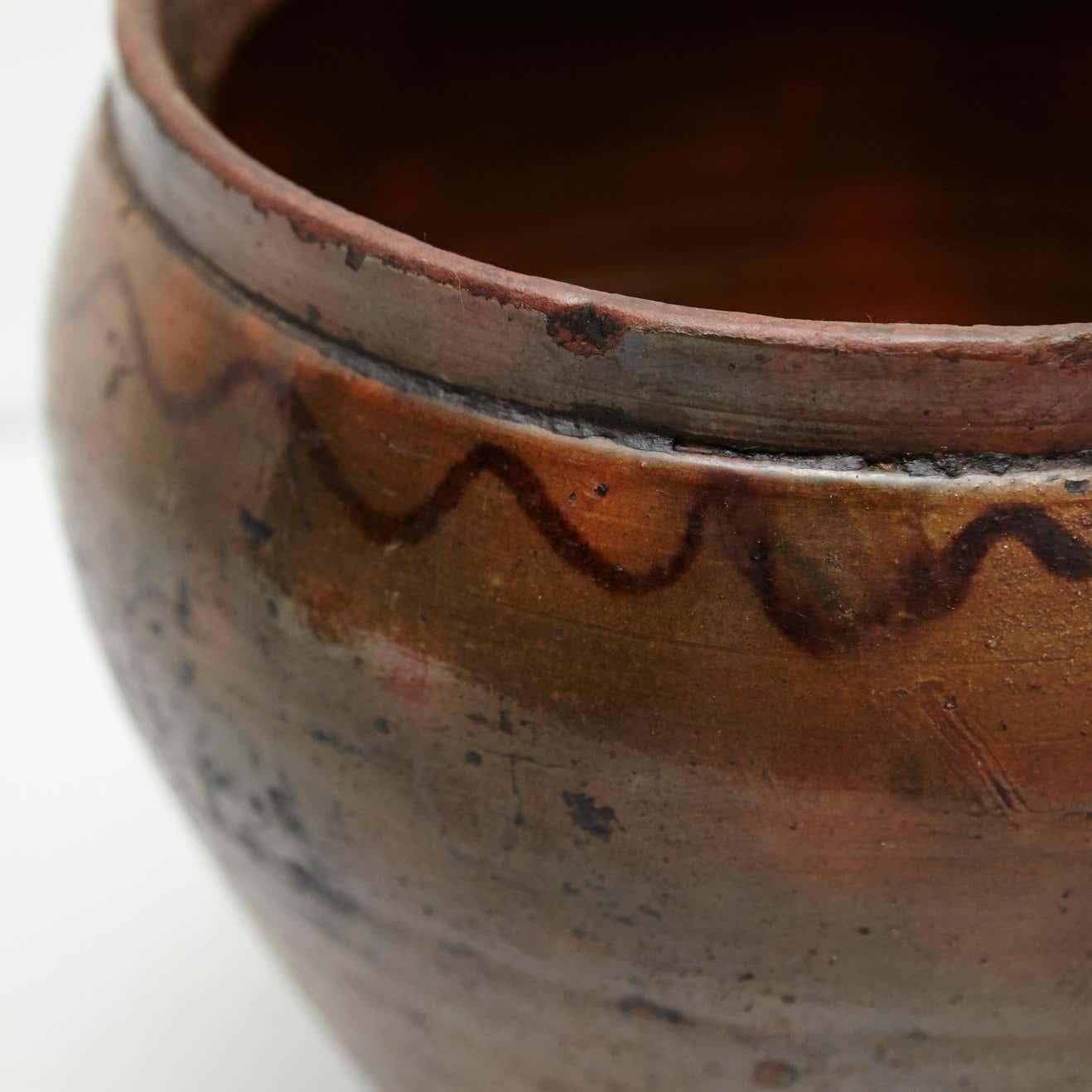 Set di due pezzi di ceramica tradizionale rustica dipinta a mano dell'inizio del XX secolo in vendita 8