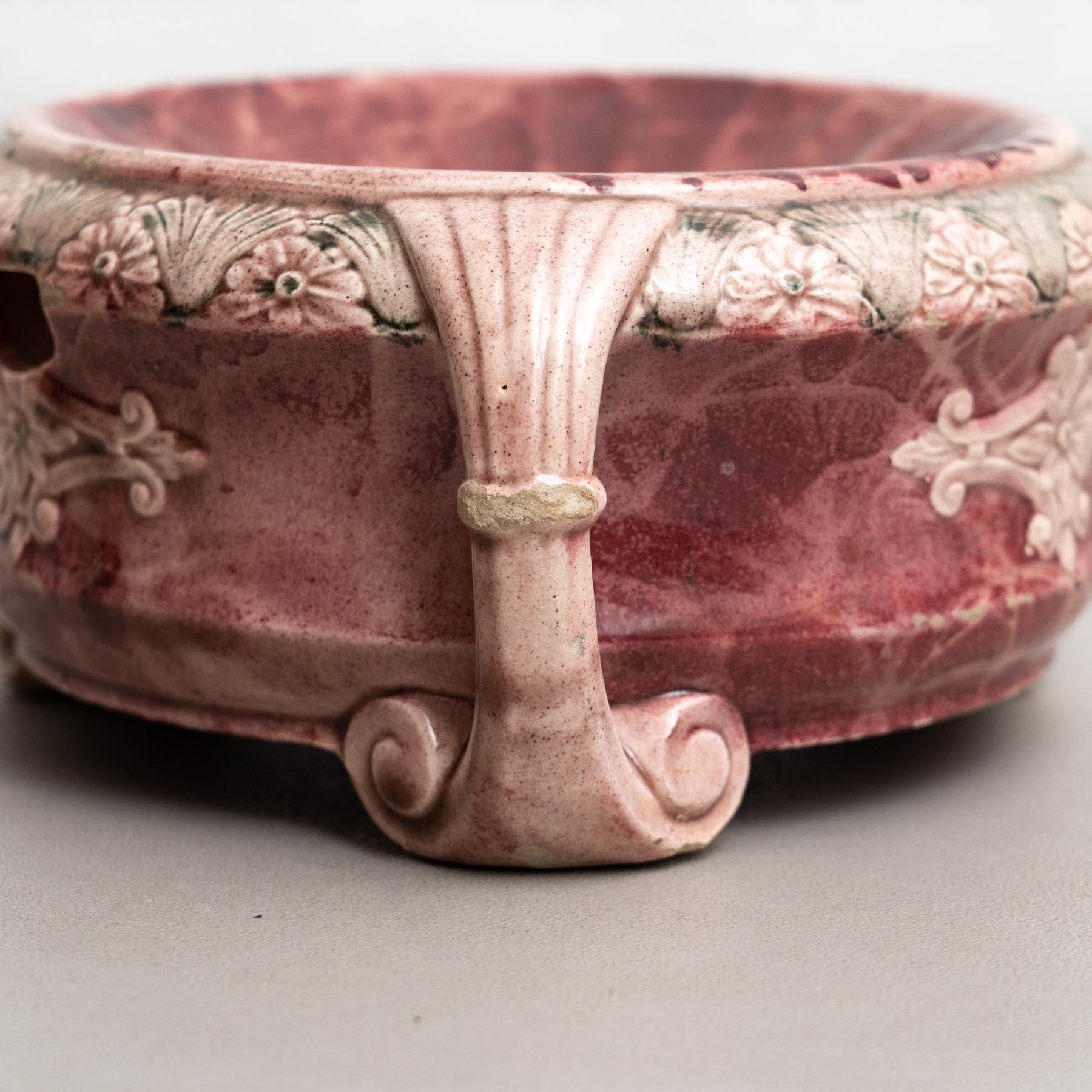 Set di due centrotavola in ceramica rosa Art Nouveau dei primi del Novecento in vendita 2