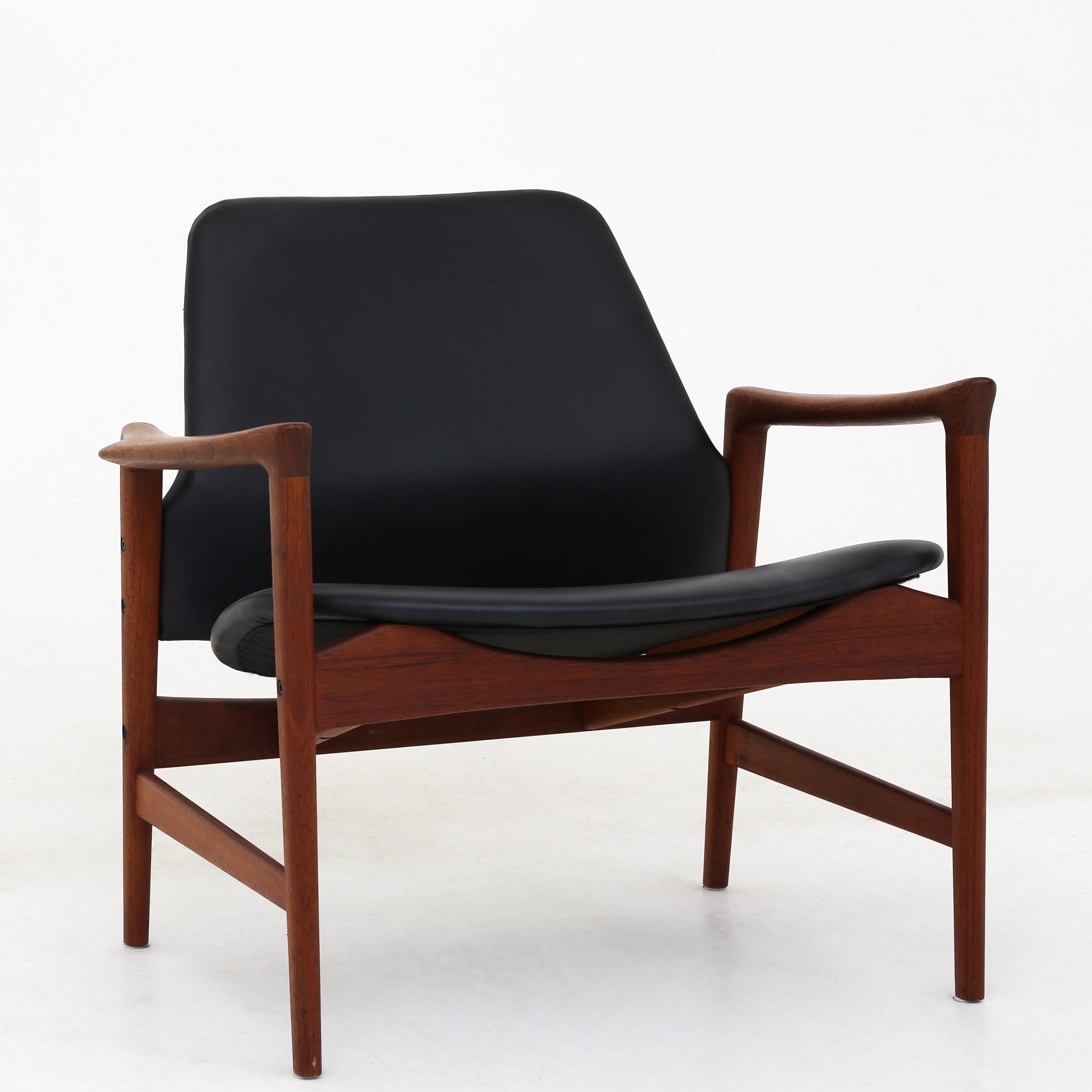Set aus zwei Easy-Sesseln von Ib Kofod Larsen im Zustand „Gut“ im Angebot in Copenhagen, DK