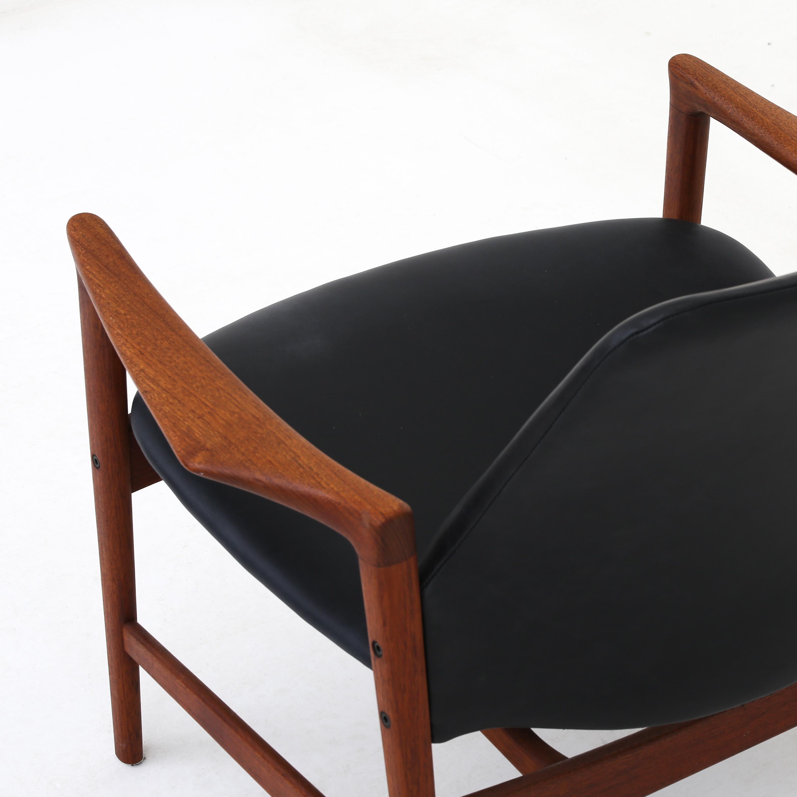 Set aus zwei Easy-Sesseln von Ib Kofod Larsen im Angebot 1