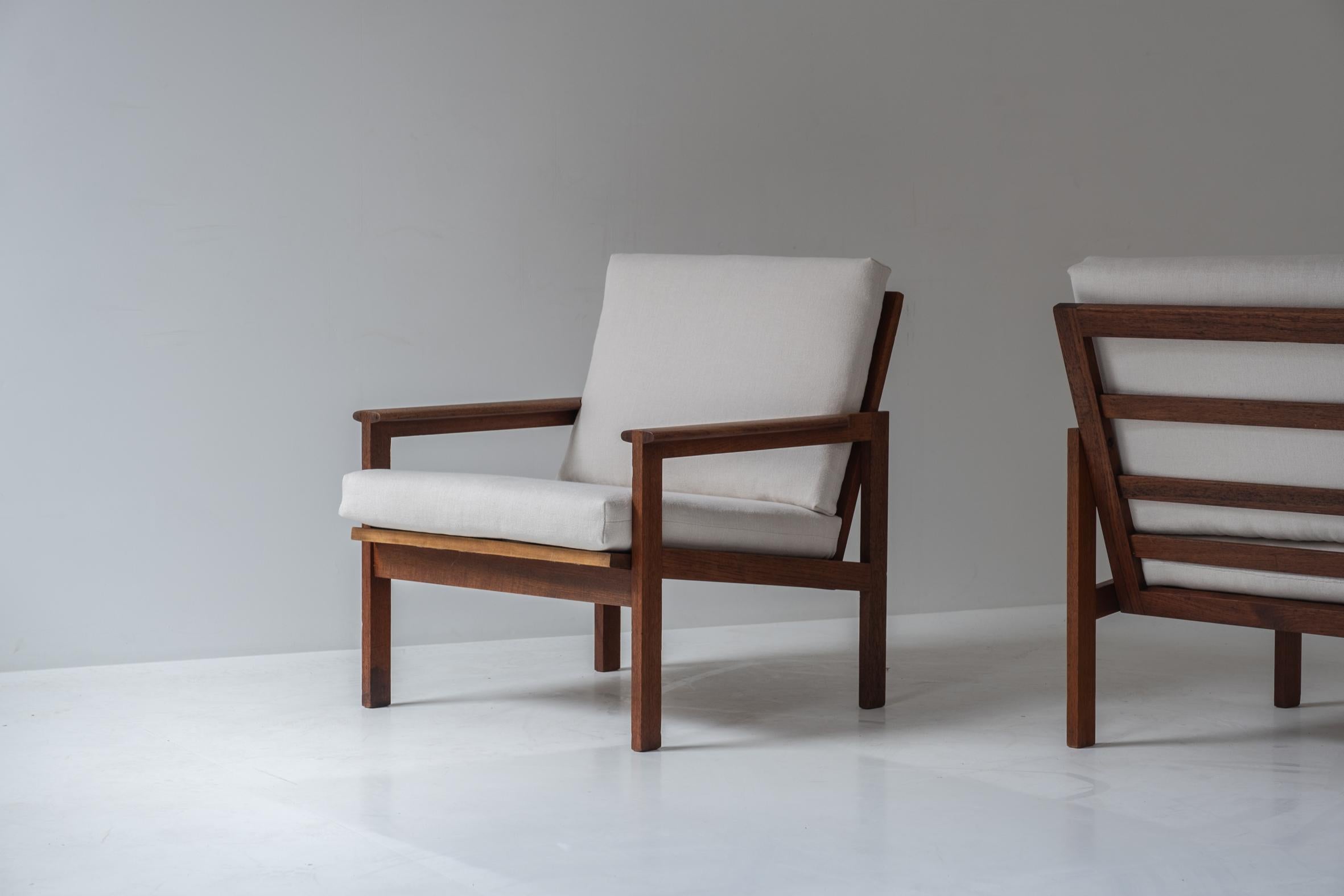 Scandinavian Modern Set of two easy chairs designed by Illum Wikkelsø for N. Eilersen, Denmark 1959.