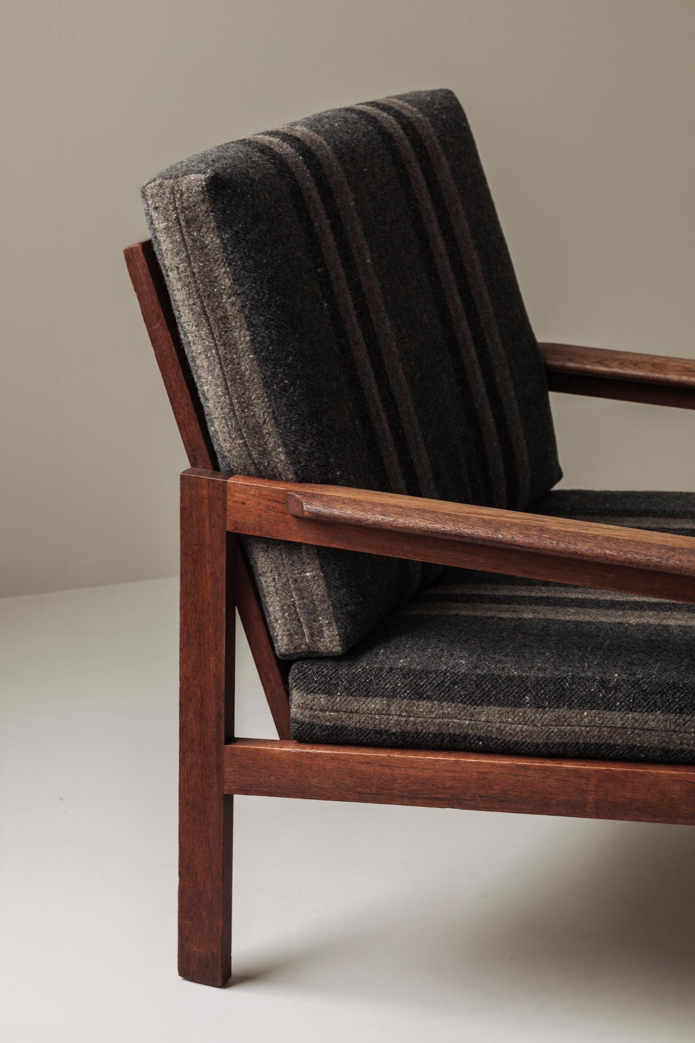 Milieu du XXe siècle Ensemble de deux fauteuils conçus par Illum Wikkelsø pour N. Eilersen, Danemark 1959. en vente