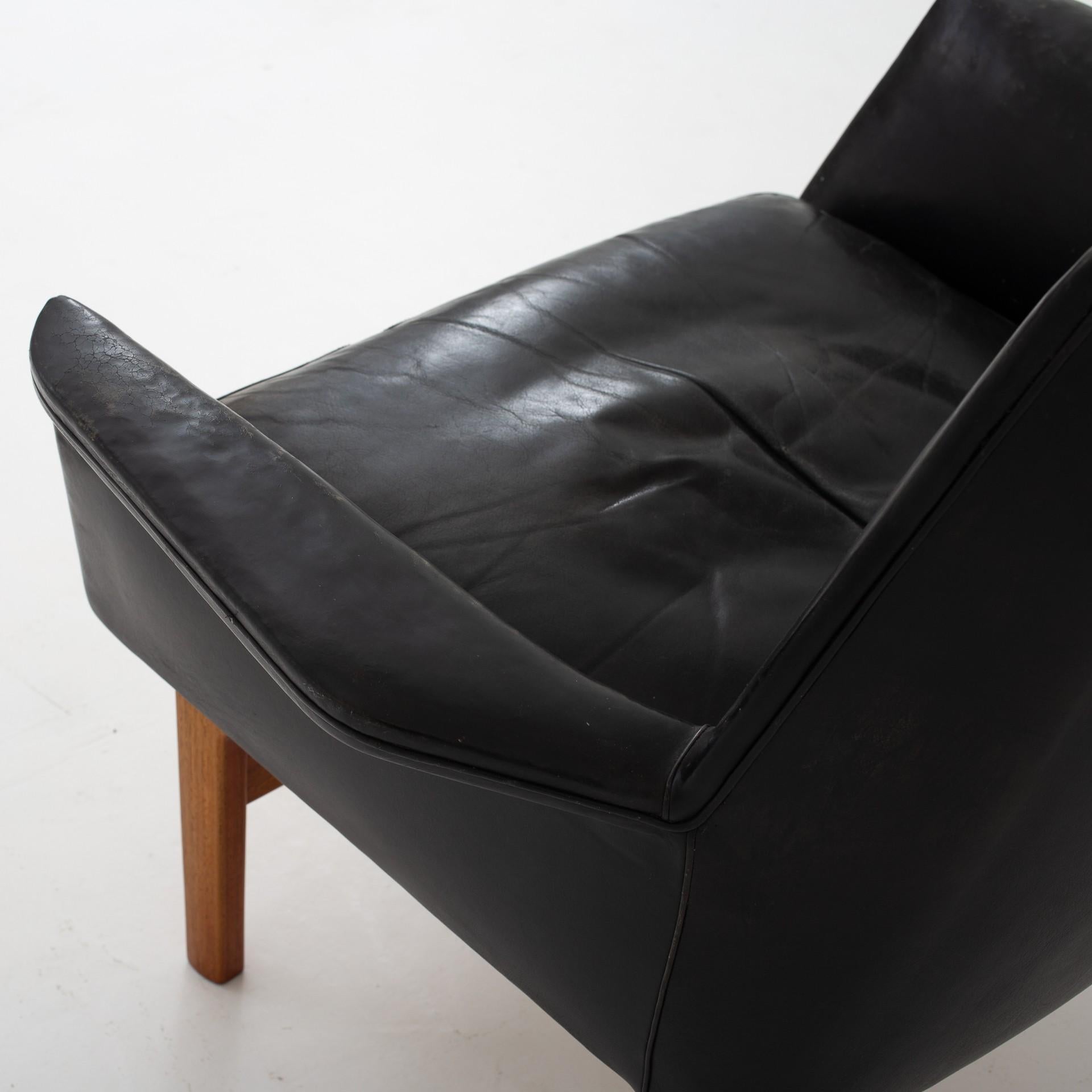 Leather Set of Two Easy Chairs with Stool by Tove & Edvard Kindt Larsen For Sale