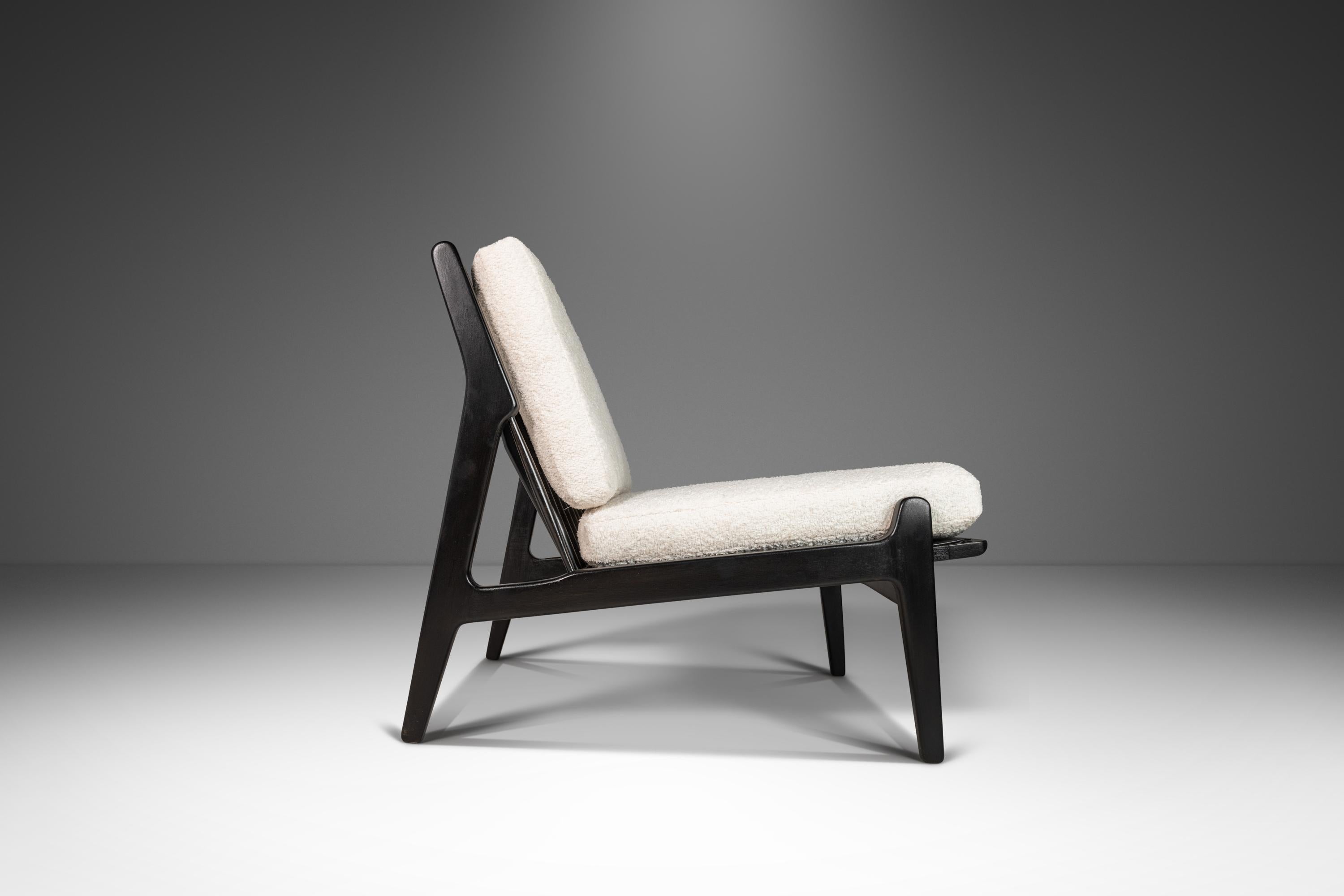 Set of Two Ebonized Lounge Chairs in Bouclé by Ib Kofod Larsen for Selig, 1950s For Sale 3