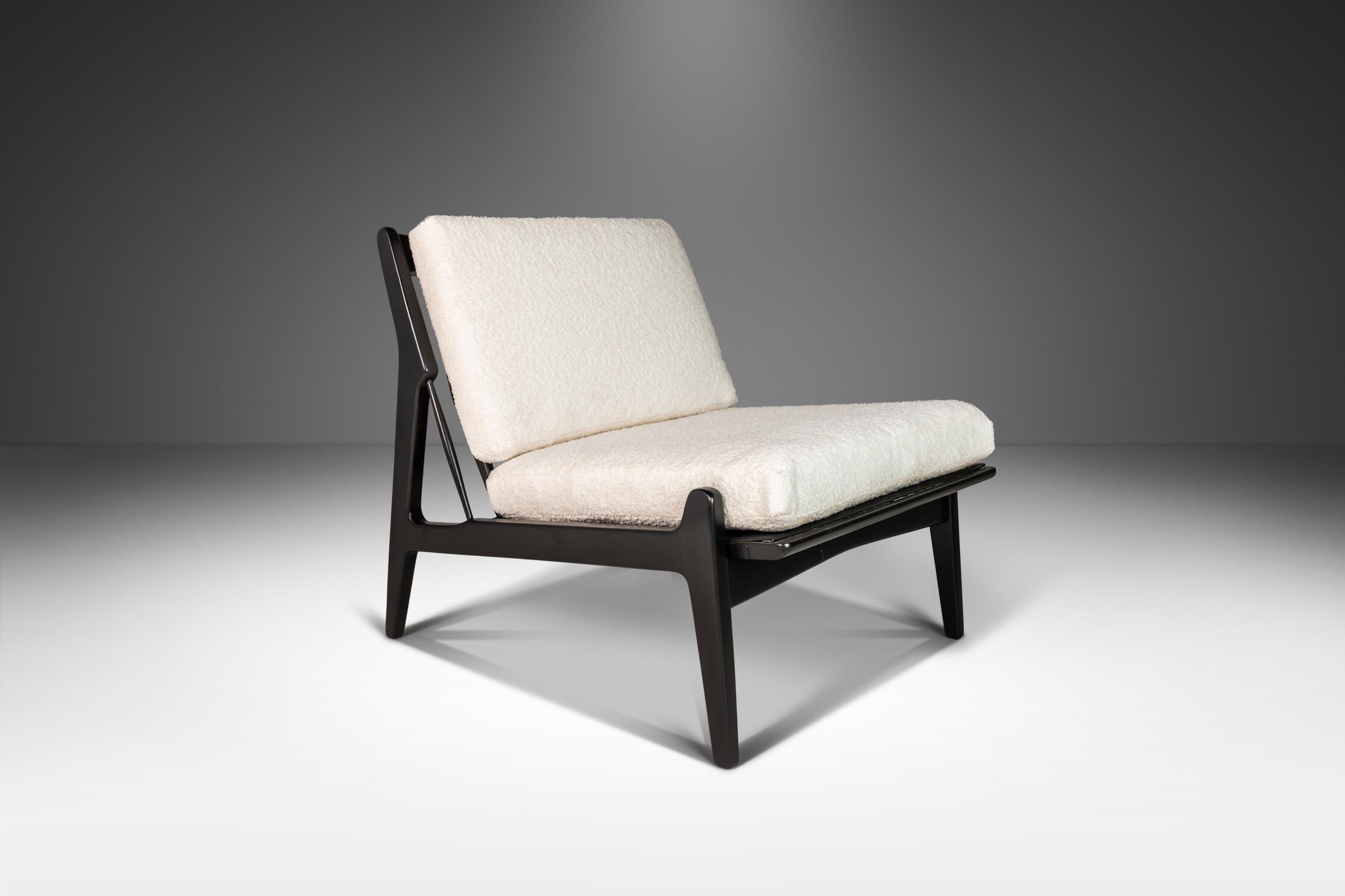Set of Two Ebonized Lounge Chairs in Bouclé by Ib Kofod Larsen for Selig, 1950s For Sale 5