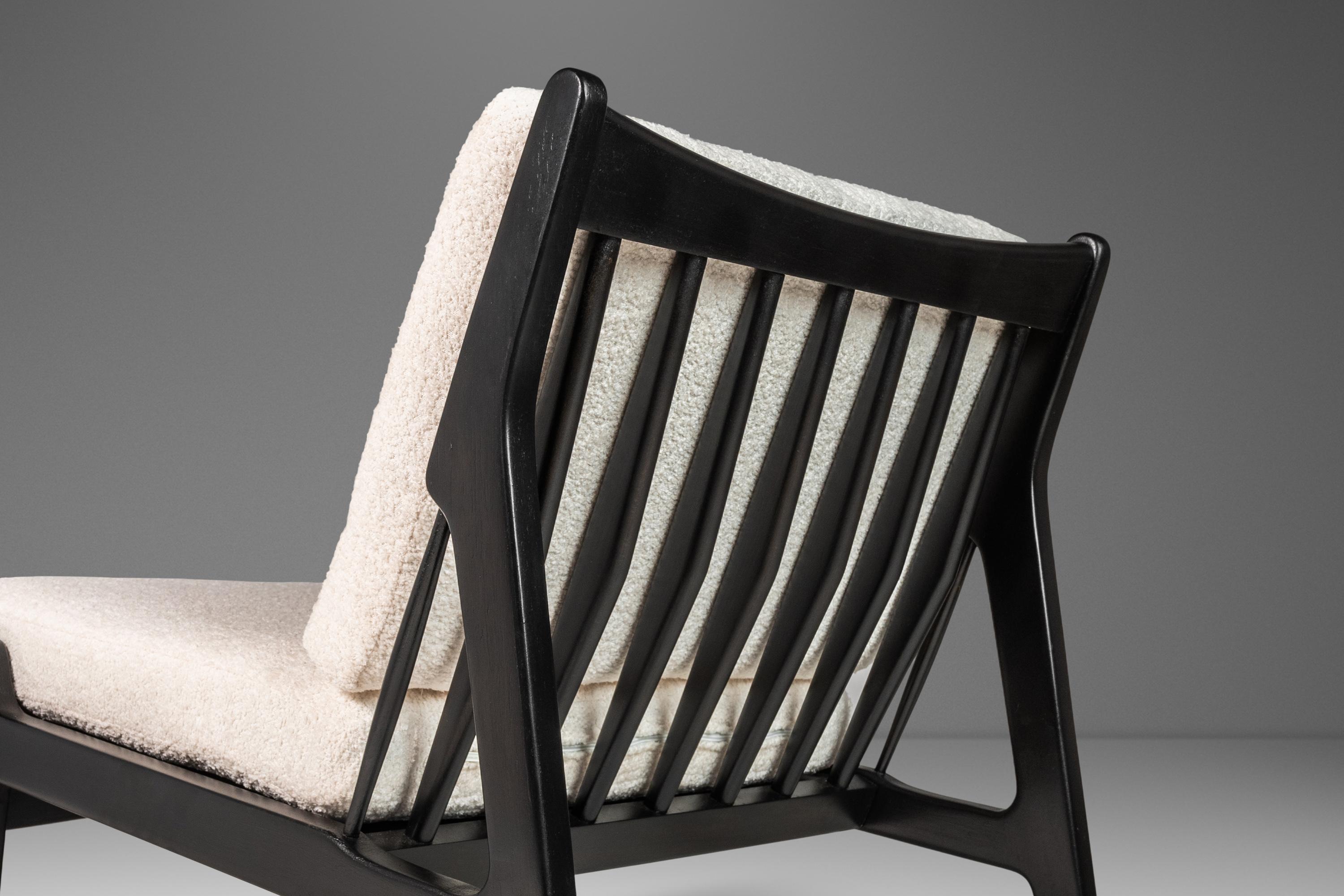 Mid-20th Century Set of Two Ebonized Lounge Chairs in Bouclé by Ib Kofod Larsen for Selig, 1950s For Sale