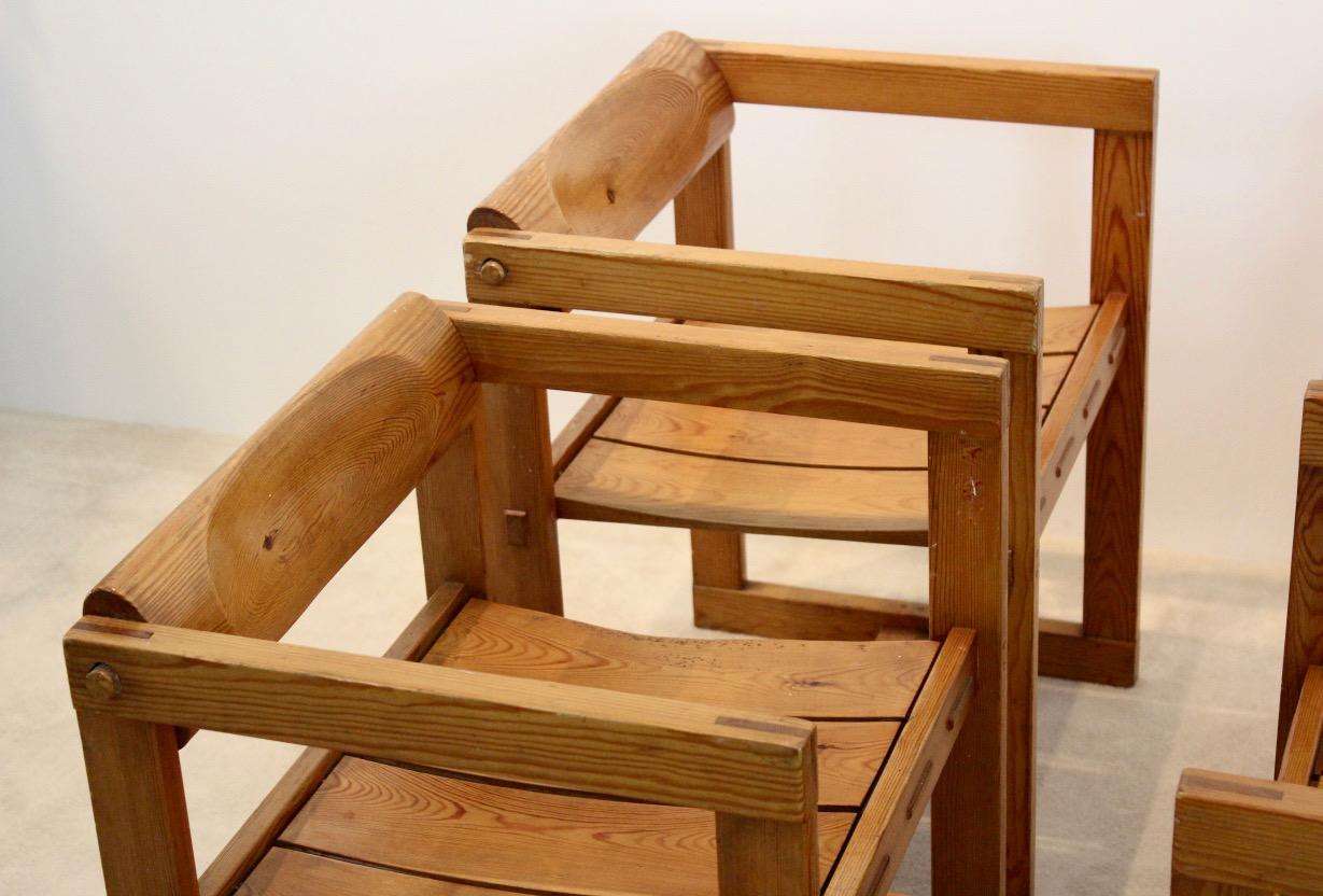 Ensemble de deux chaises de salle à manger en pin Edvin Helseth avec accoudoirs, Trybo Norvège en vente 3