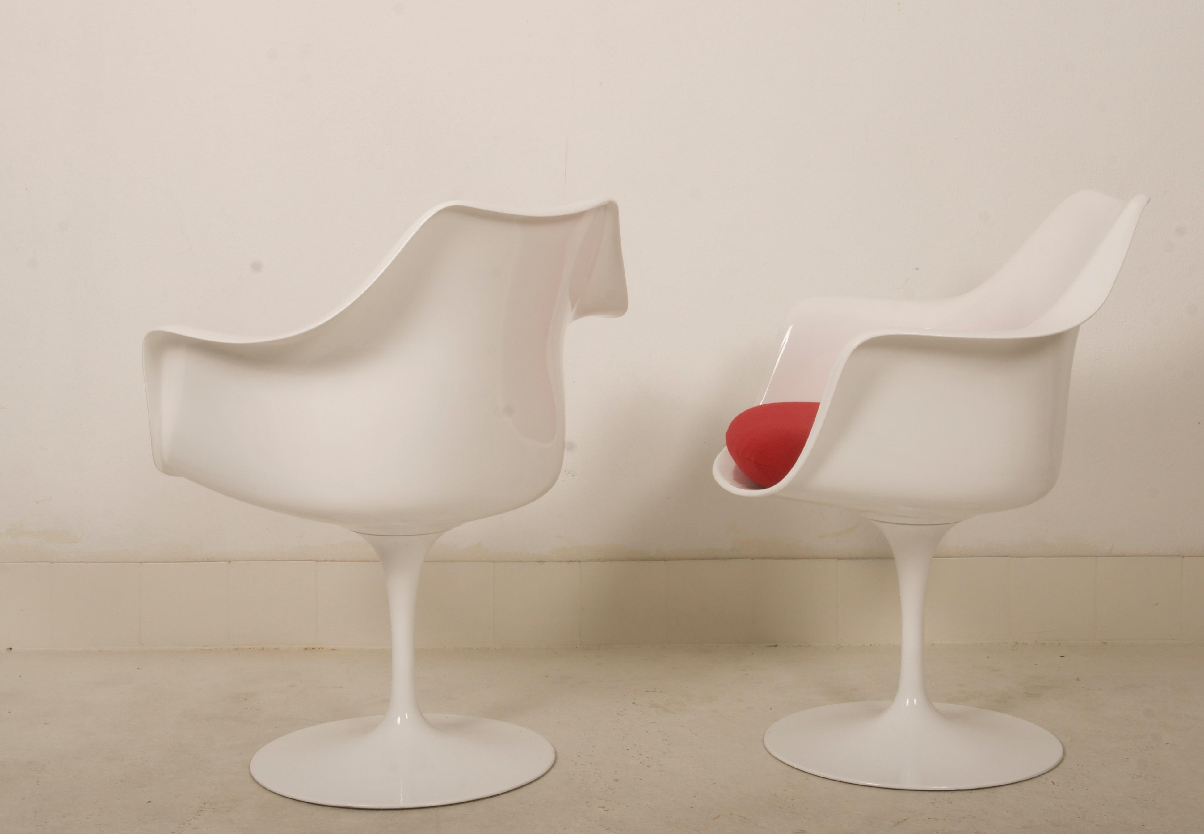 Danese Set di due poltrone a tulipano Eero Saarinen modello 151 in vendita