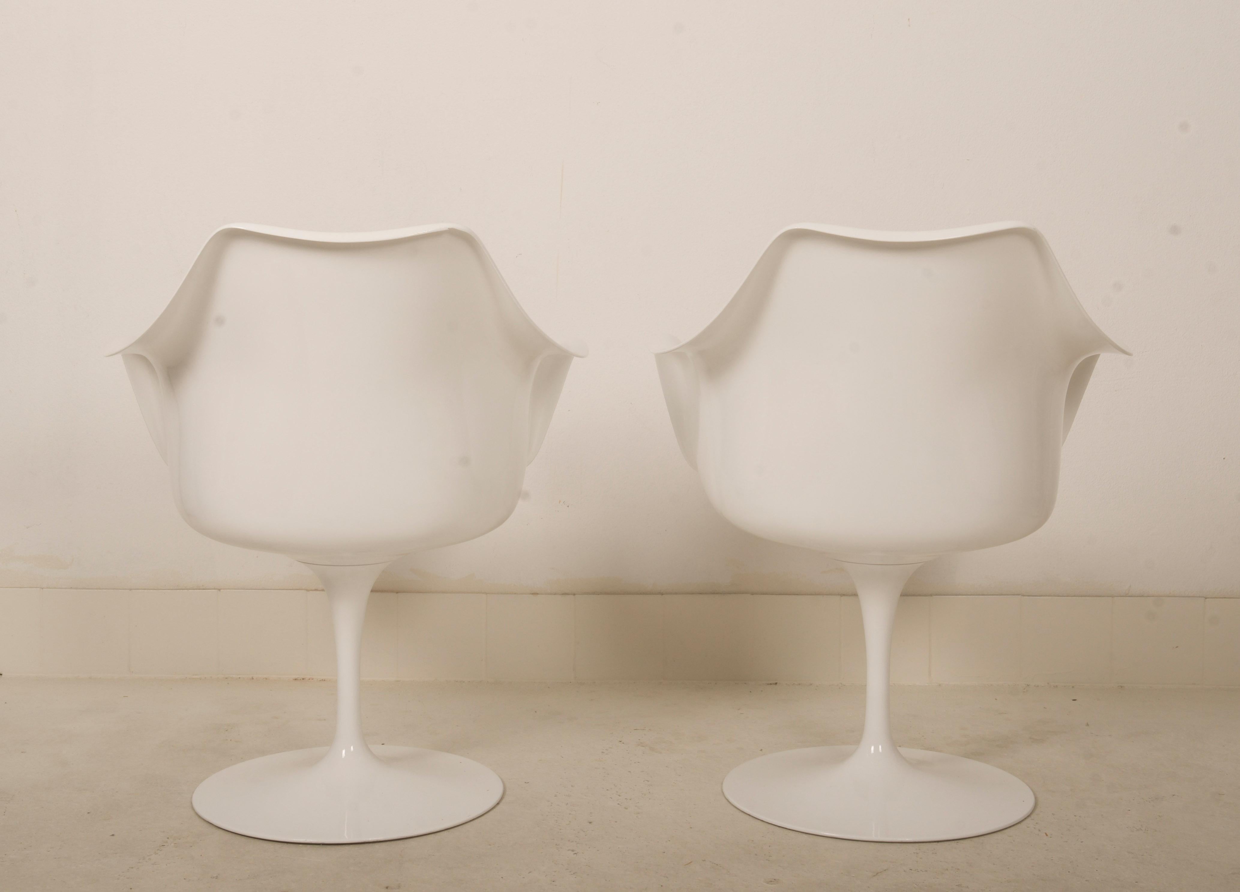 Set di due poltrone a tulipano Eero Saarinen modello 151 In condizioni buone in vendita a Vienna, AT