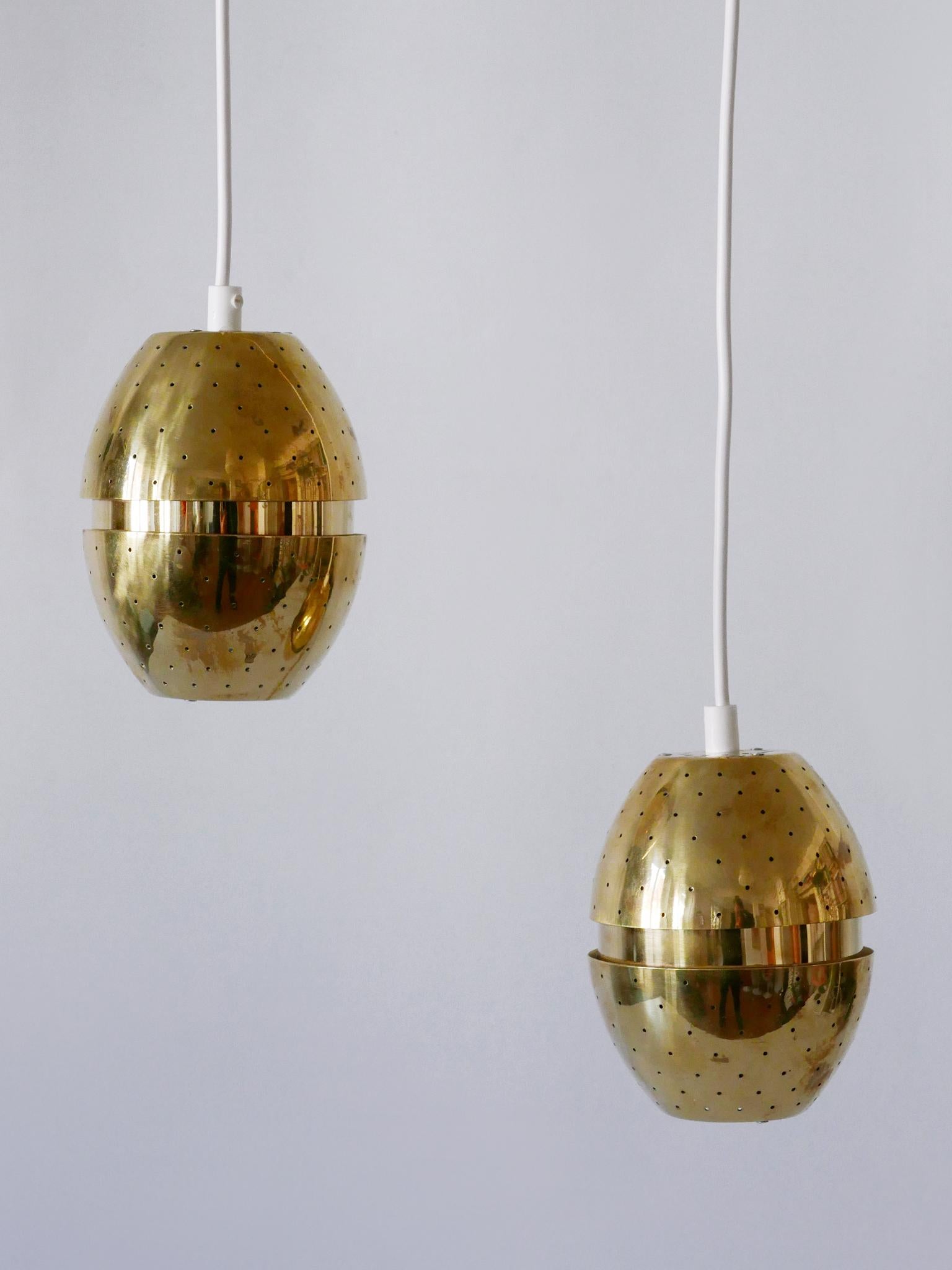 Mid-Century moderno Set di due lampade a sospensione 'Egg' di Hans-Agne Jakobsson per AB Markaryd, Svezia in vendita