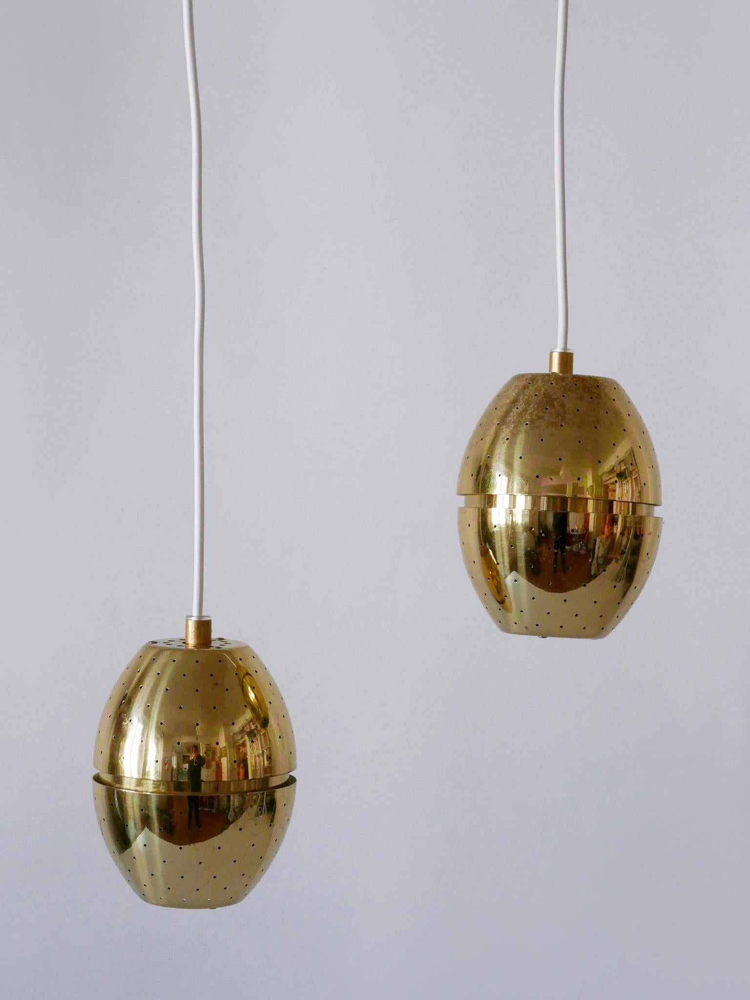 Ottone Set di due lampade a sospensione 'Egg' di Hans-Agne Jakobsson per AB Markaryd, Svezia in vendita