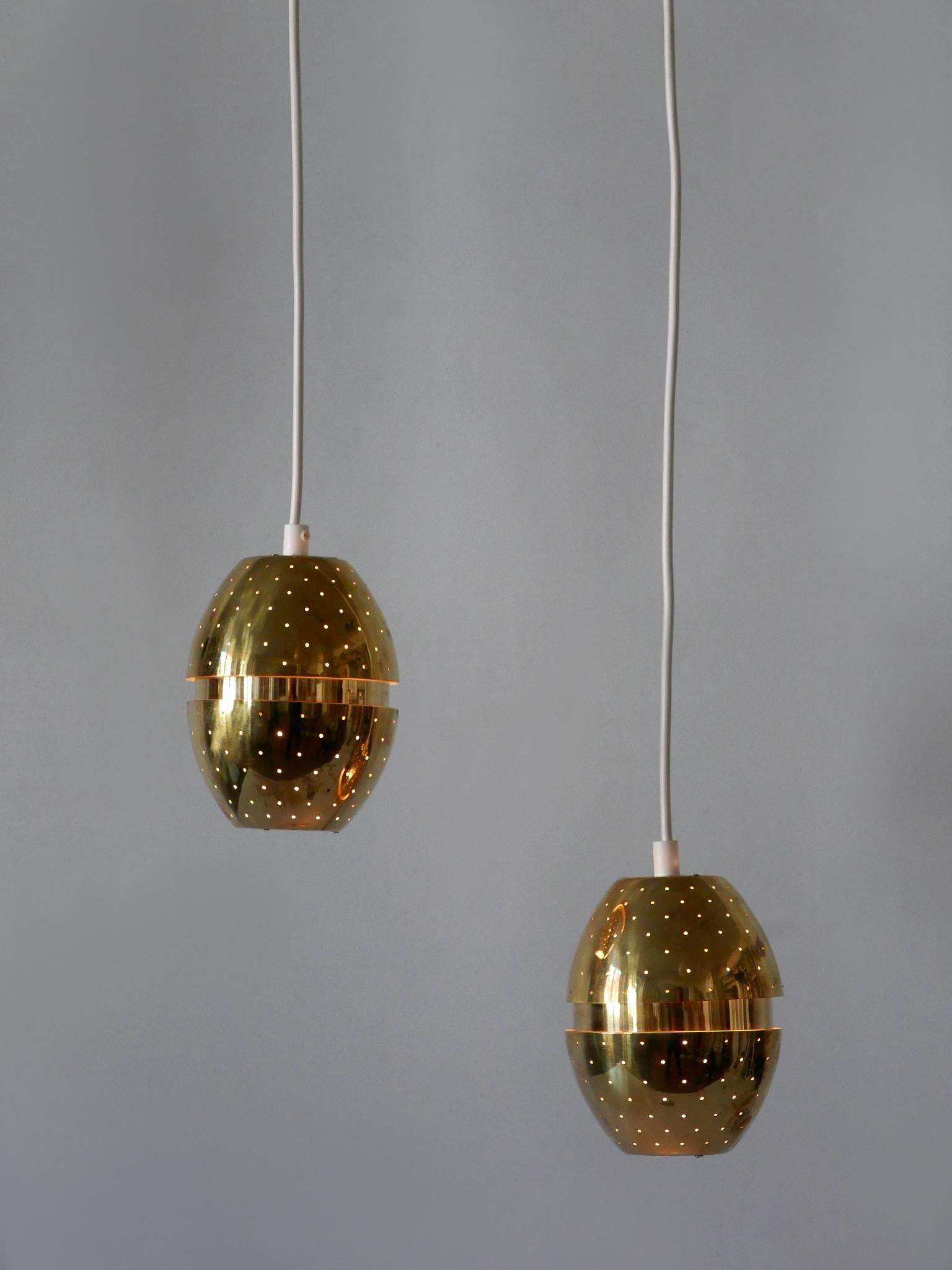 Ottone Set di due lampade a sospensione 'Egg' di Hans-Agne Jakobsson per AB Markaryd, Svezia in vendita