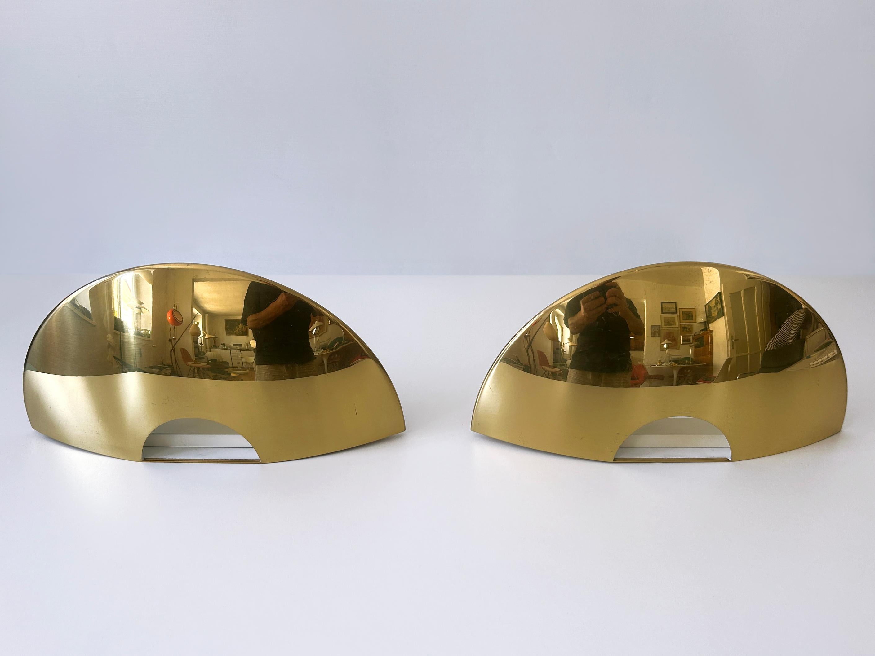 Set of Two Elegant Brass Wall Lamps or Sconces by Florian Schulz Germany 1970s For Sale 1