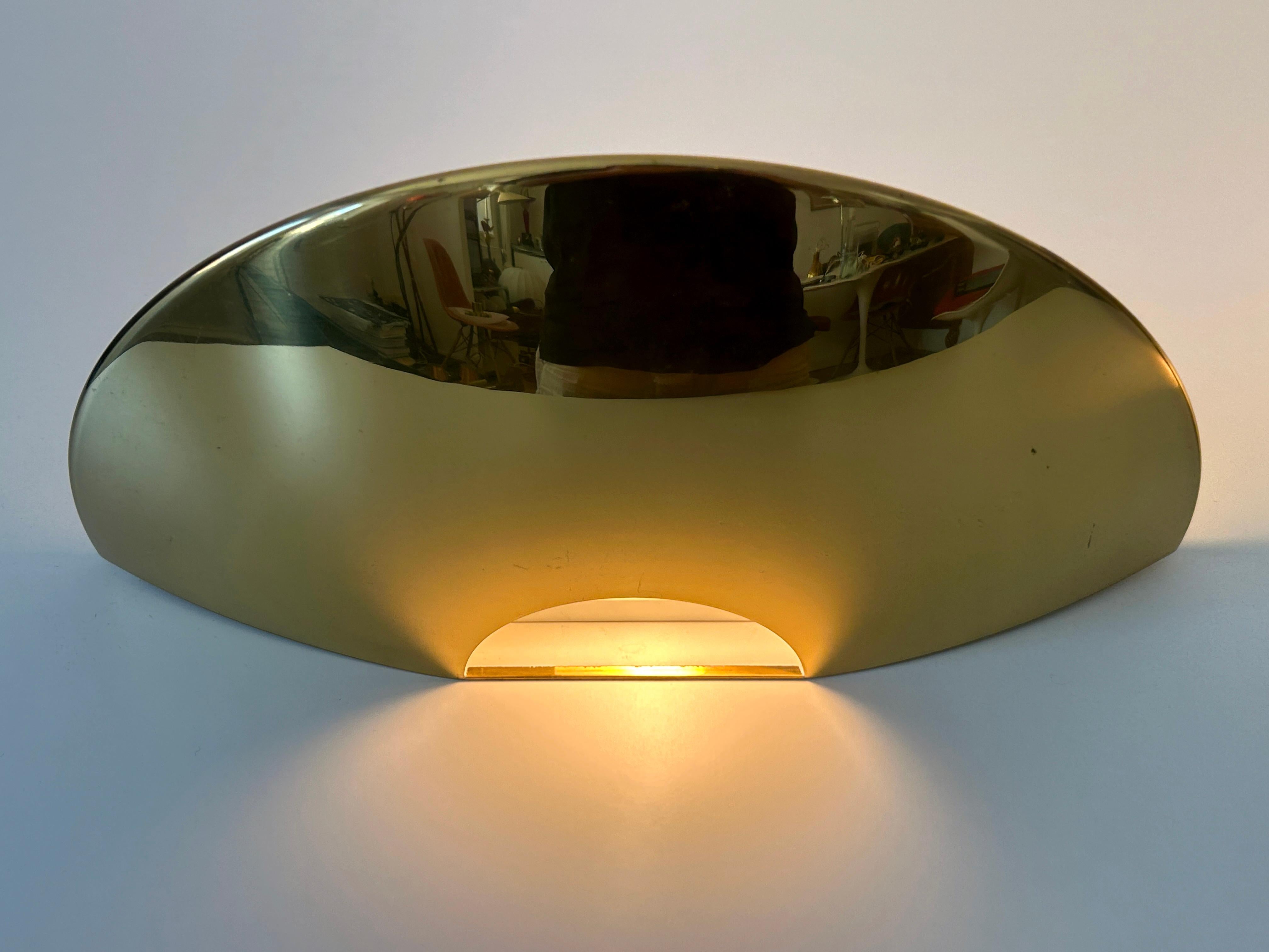 Set of Two Elegant Brass Wall Lamps or Sconces by Florian Schulz Germany 1970s For Sale 4