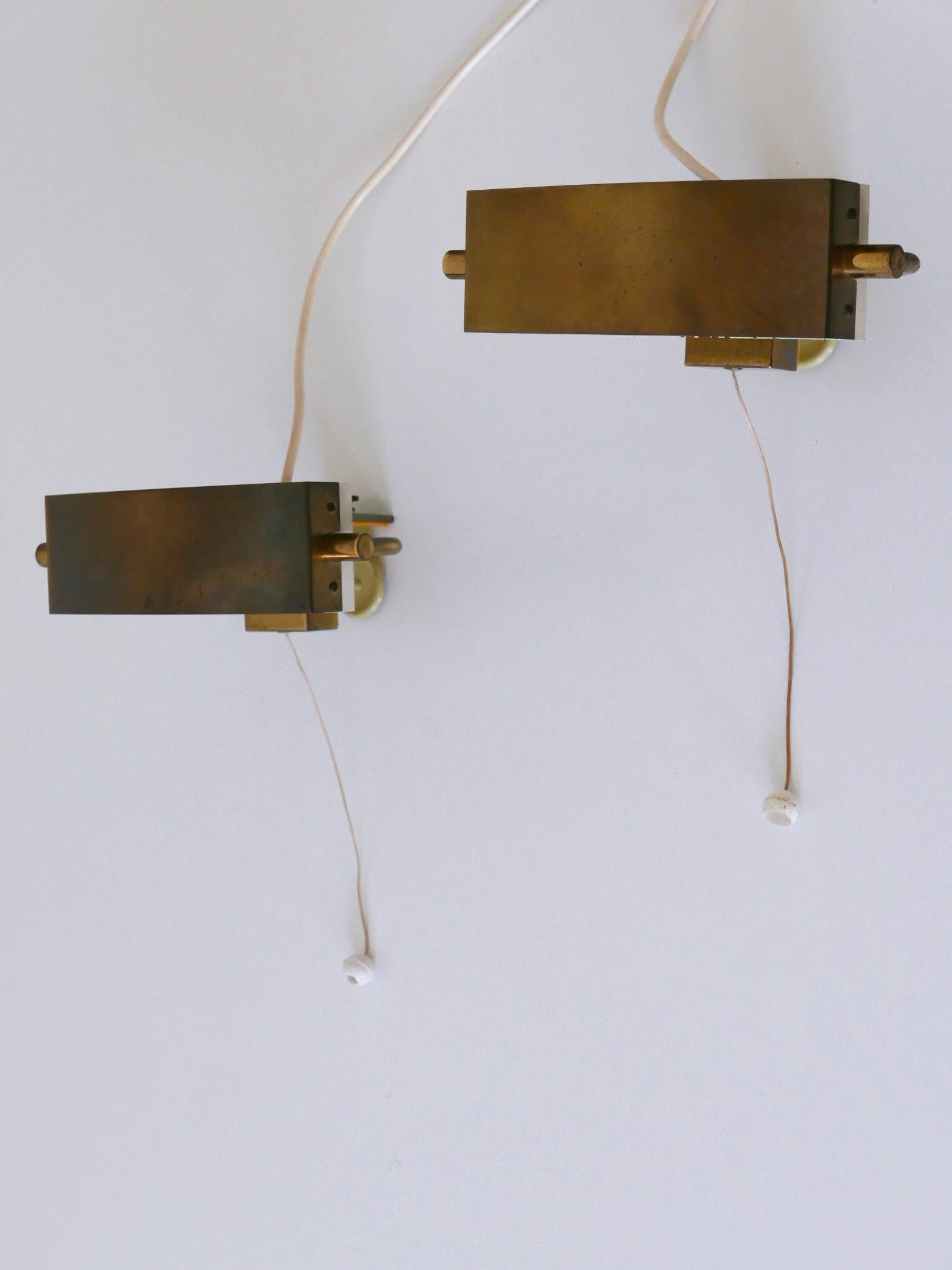 Ensemble de deux élégantes appliques à pince de lit du milieu du siècle par Paul Neuhaus Allemagne années 1950 en vente 3