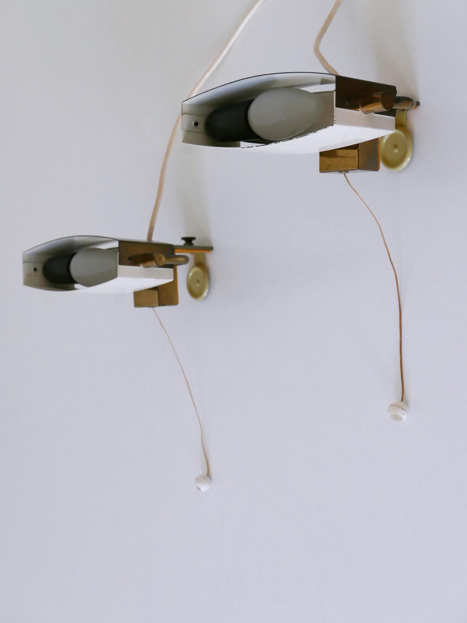 Ensemble de deux élégantes appliques à pince de lit du milieu du siècle par Paul Neuhaus Allemagne années 1950 en vente 7