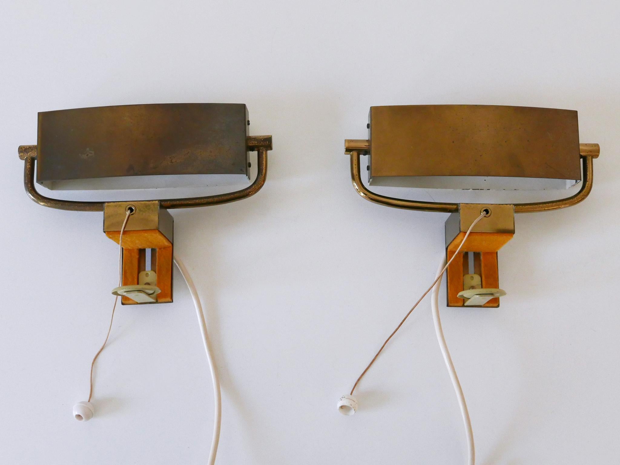 Ensemble de deux élégantes appliques à pince de lit du milieu du siècle par Paul Neuhaus Allemagne années 1950 en vente 8