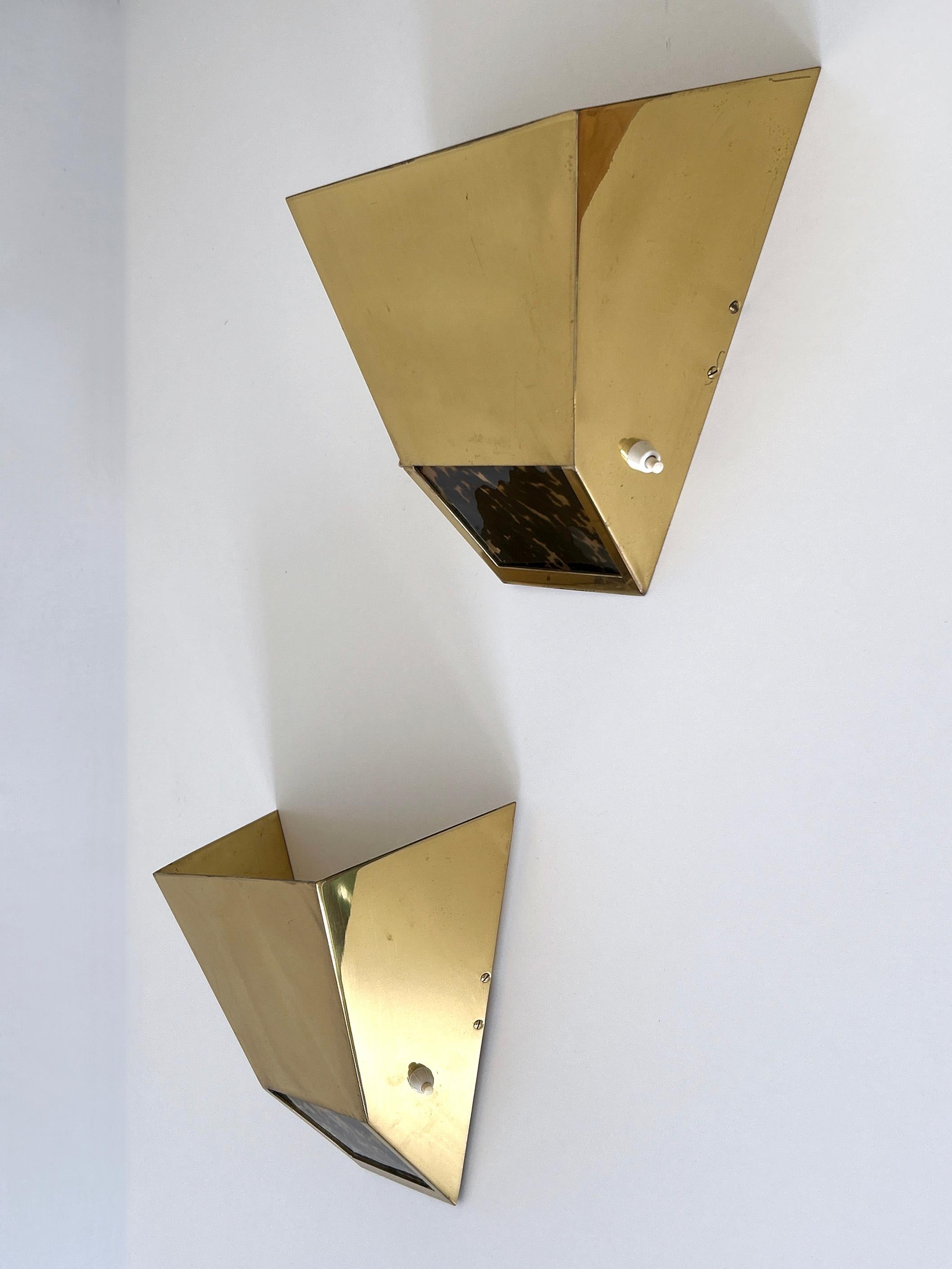 Set of Two Elegant Mid Century Brass Sconces by Vereinigte Werkstätten 1970s For Sale 8