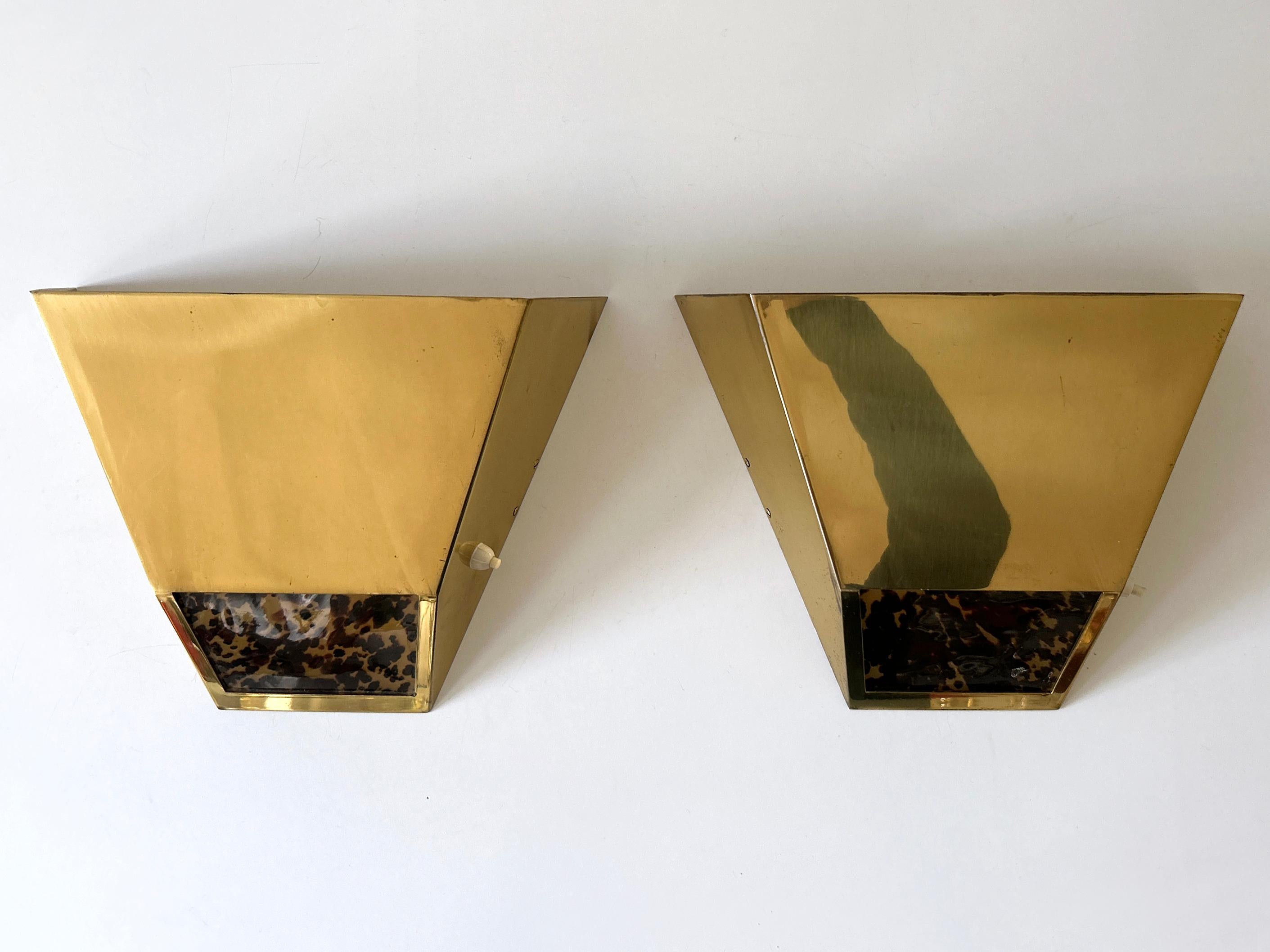 Mid-Century Modern Set of Two Elegant Mid Century Brass Sconces by Vereinigte Werkstätten 1970s For Sale