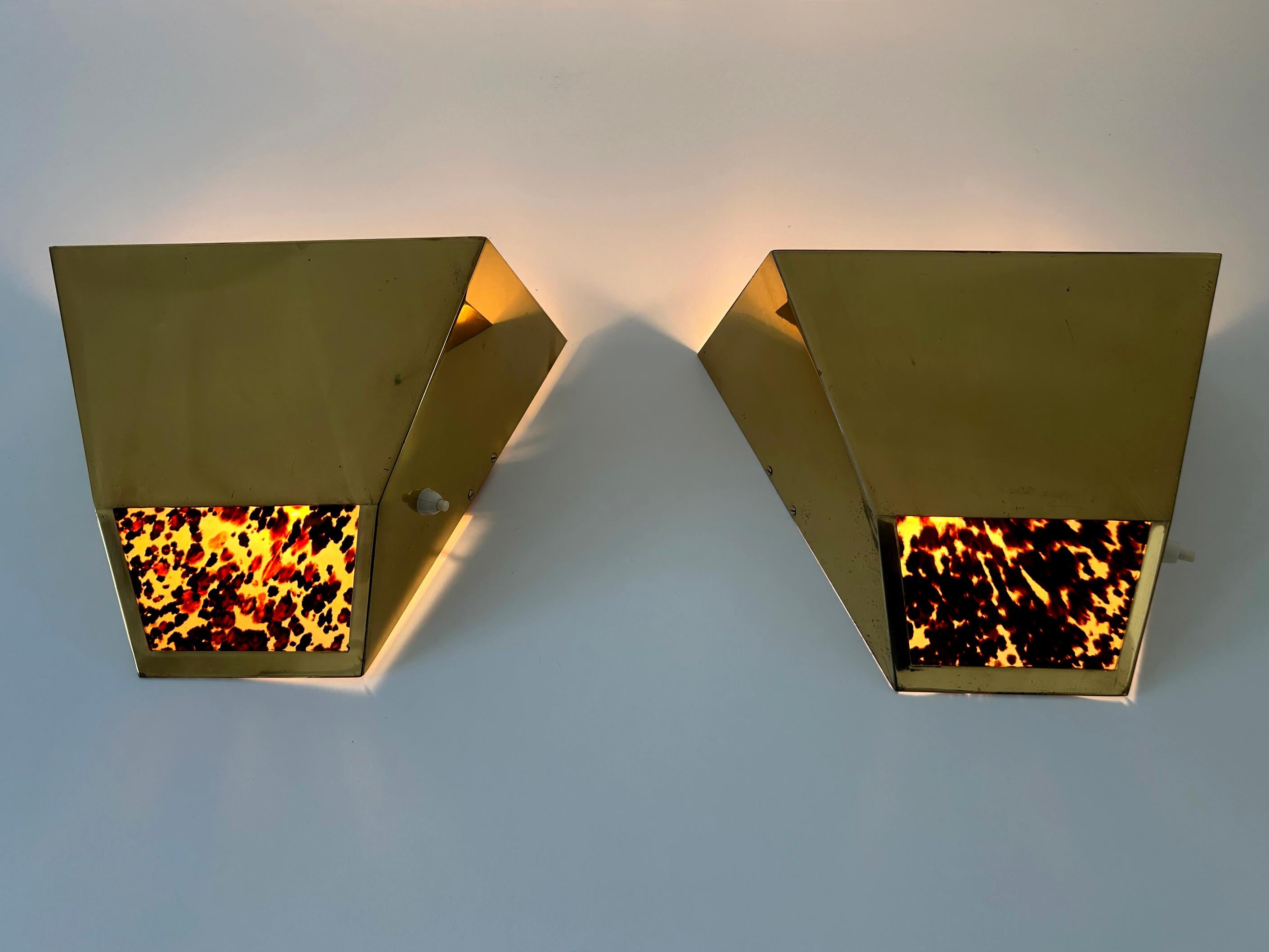 German Set of Two Elegant Mid Century Brass Sconces by Vereinigte Werkstätten 1970s For Sale