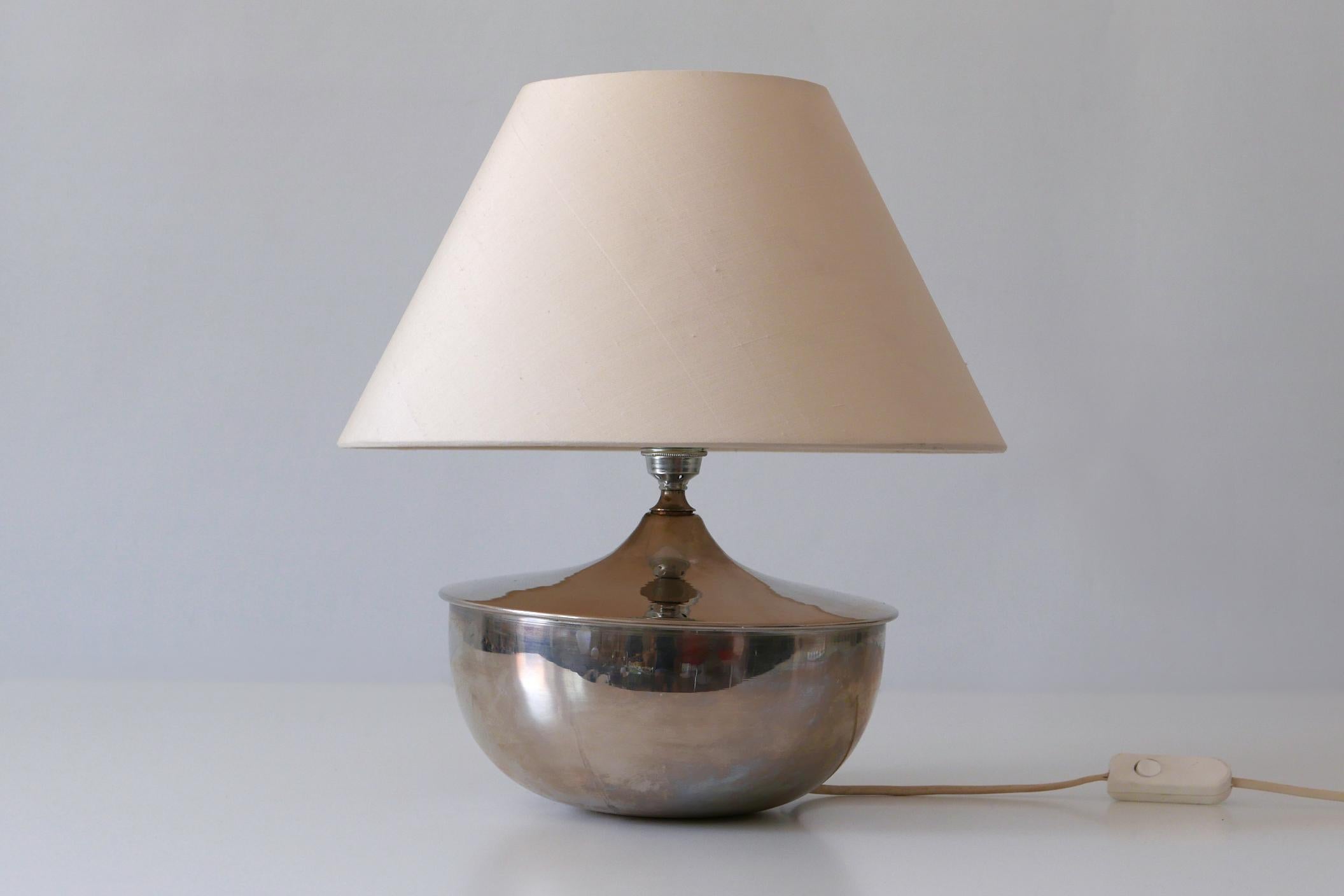 Set of Two Elegant Mid-Century Modern Table Lamps 1970s Germany 4