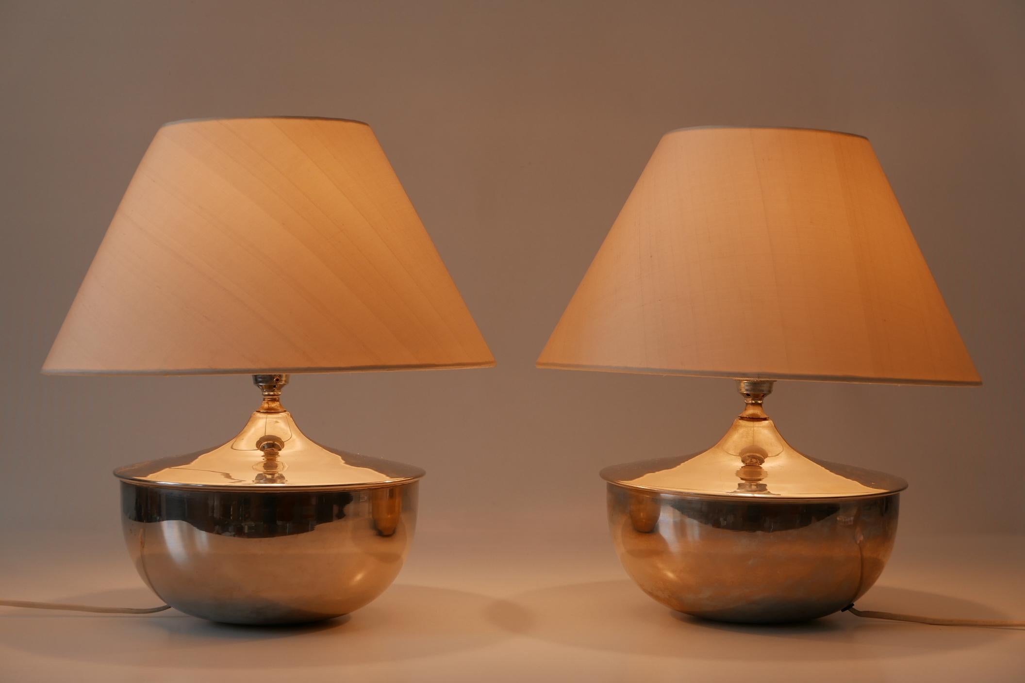 Set of Two Elegant Mid-Century Modern Table Lamps 1970s Germany 7