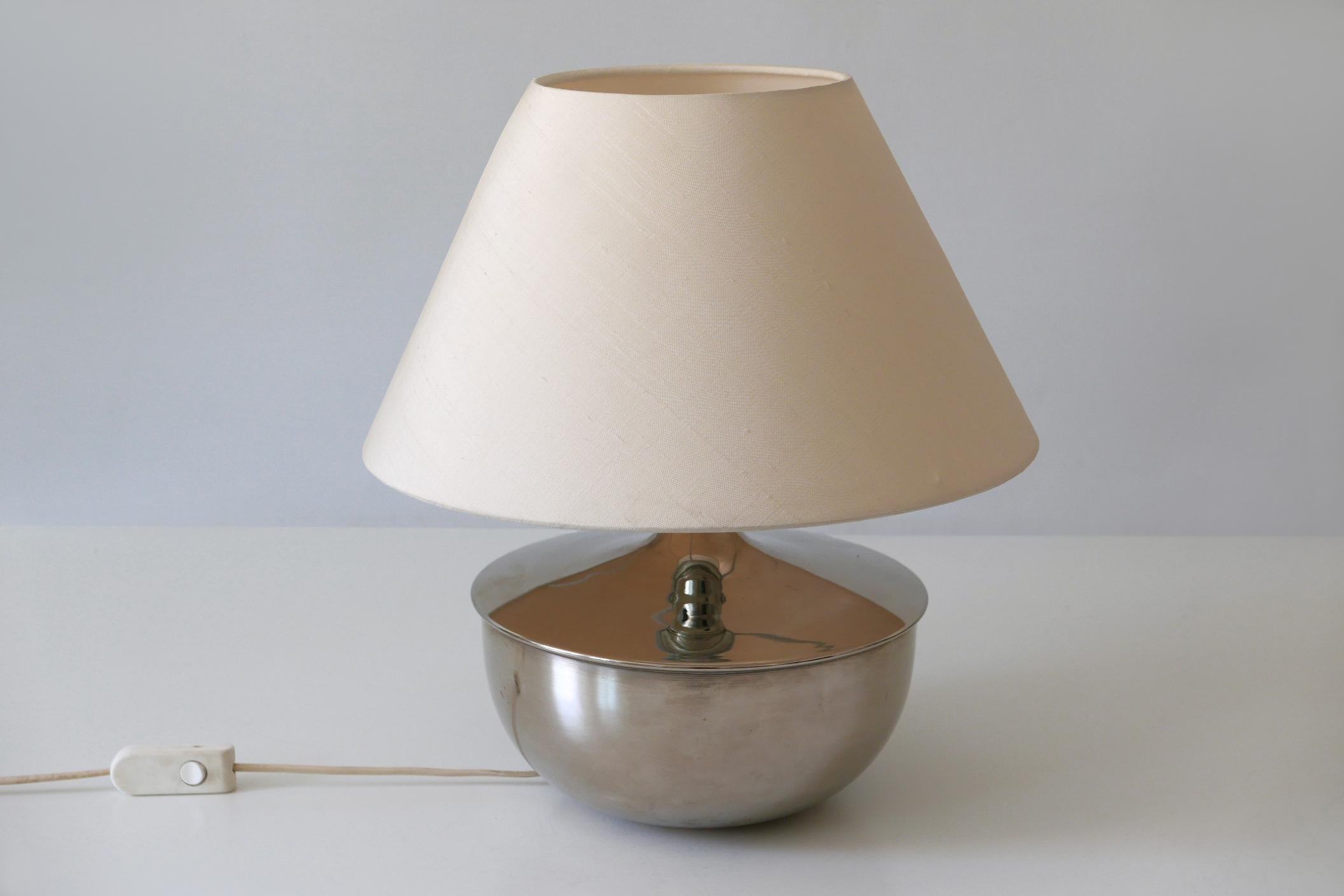 Set of Two Elegant Mid-Century Modern Table Lamps 1970s Germany 9