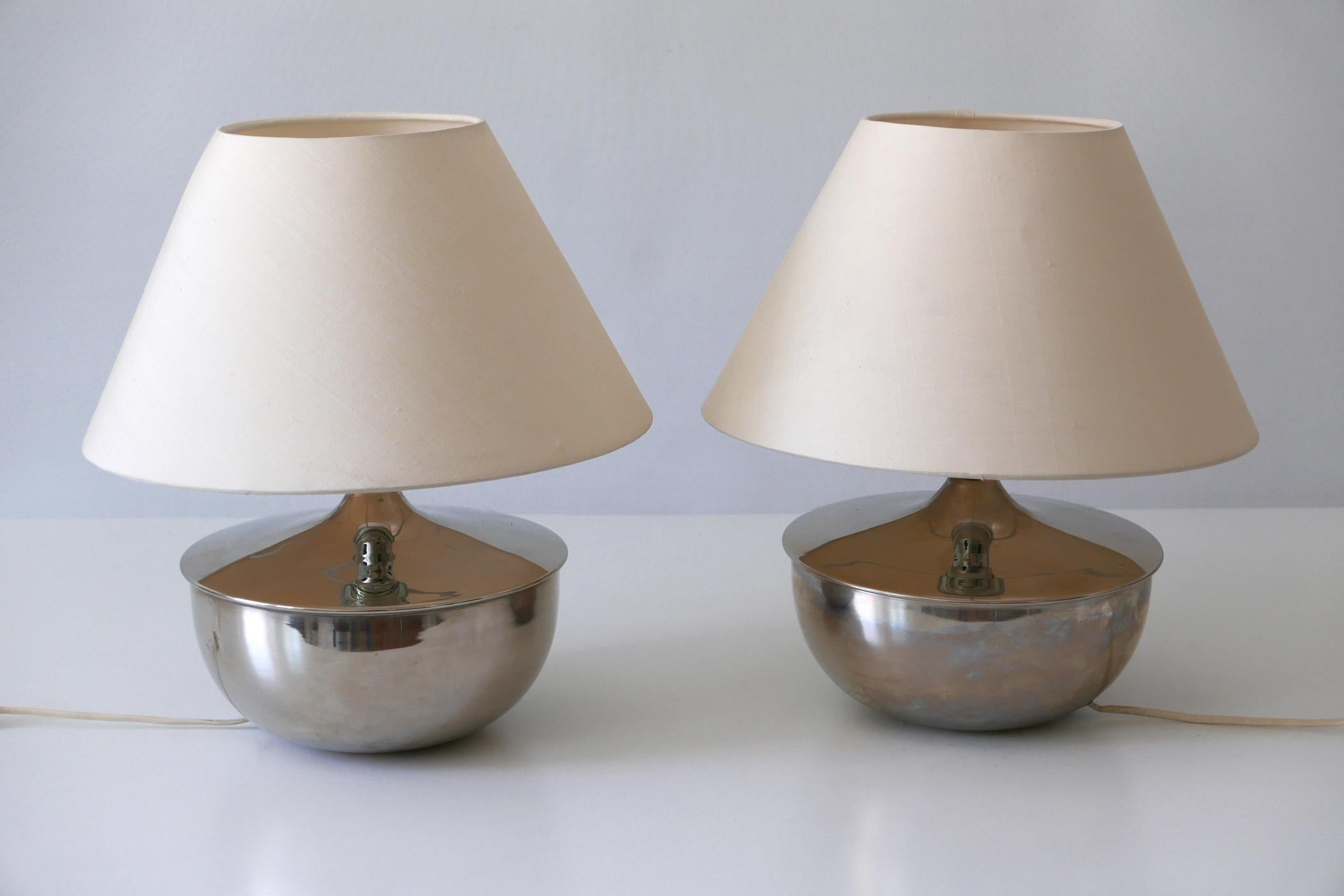 Set of Two Elegant Mid-Century Modern Table Lamps 1970s Germany 1